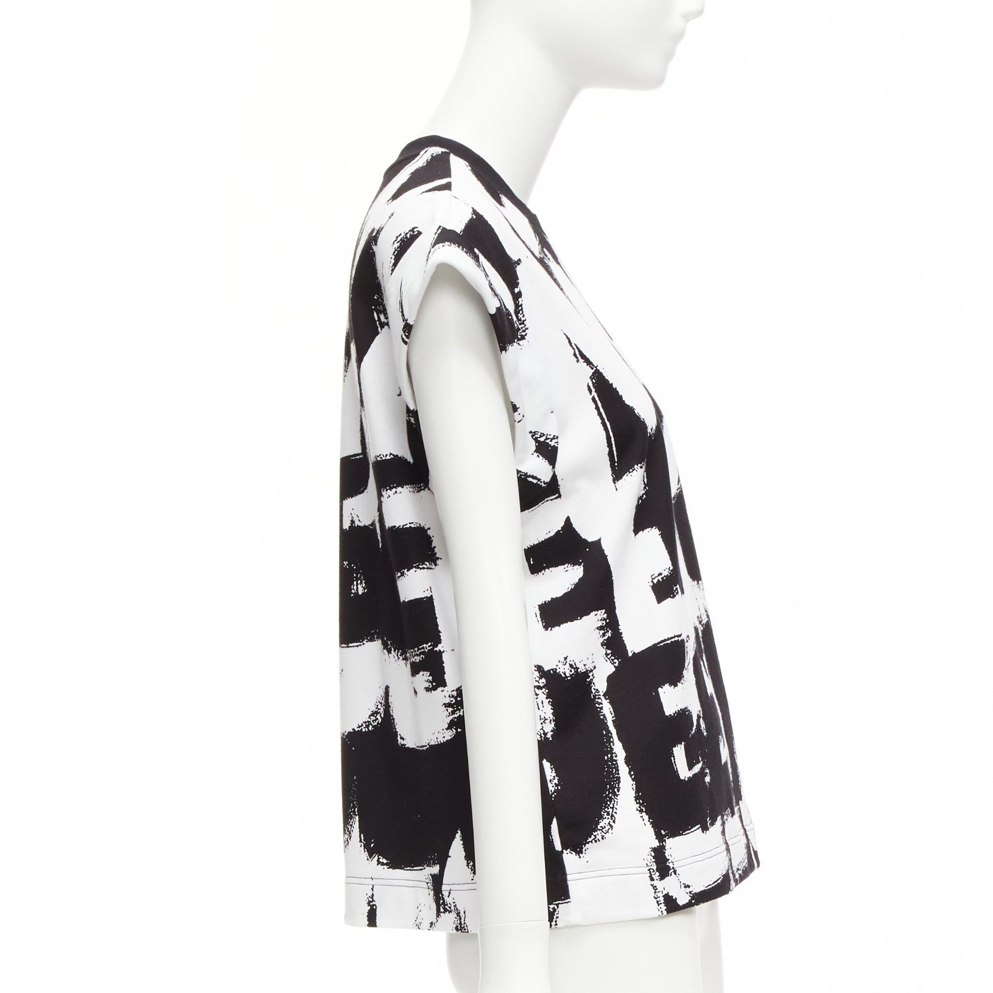 ALEXANDER MCQUEEN 2021 black white cotton graffiti brush boxy top IT36 XXS In Excellent Condition For Sale In Hong Kong, NT