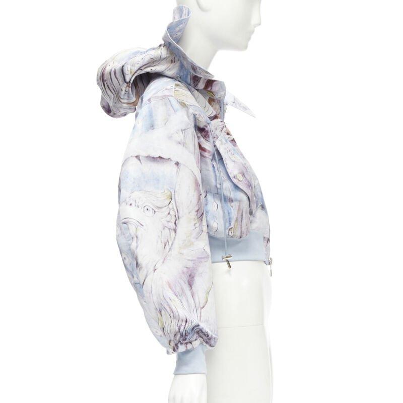 ALEXANDER MCQUEEN Bomber à capuche courte style battant William Blake 2021 IT36 XS Excellent état - En vente à Hong Kong, NT