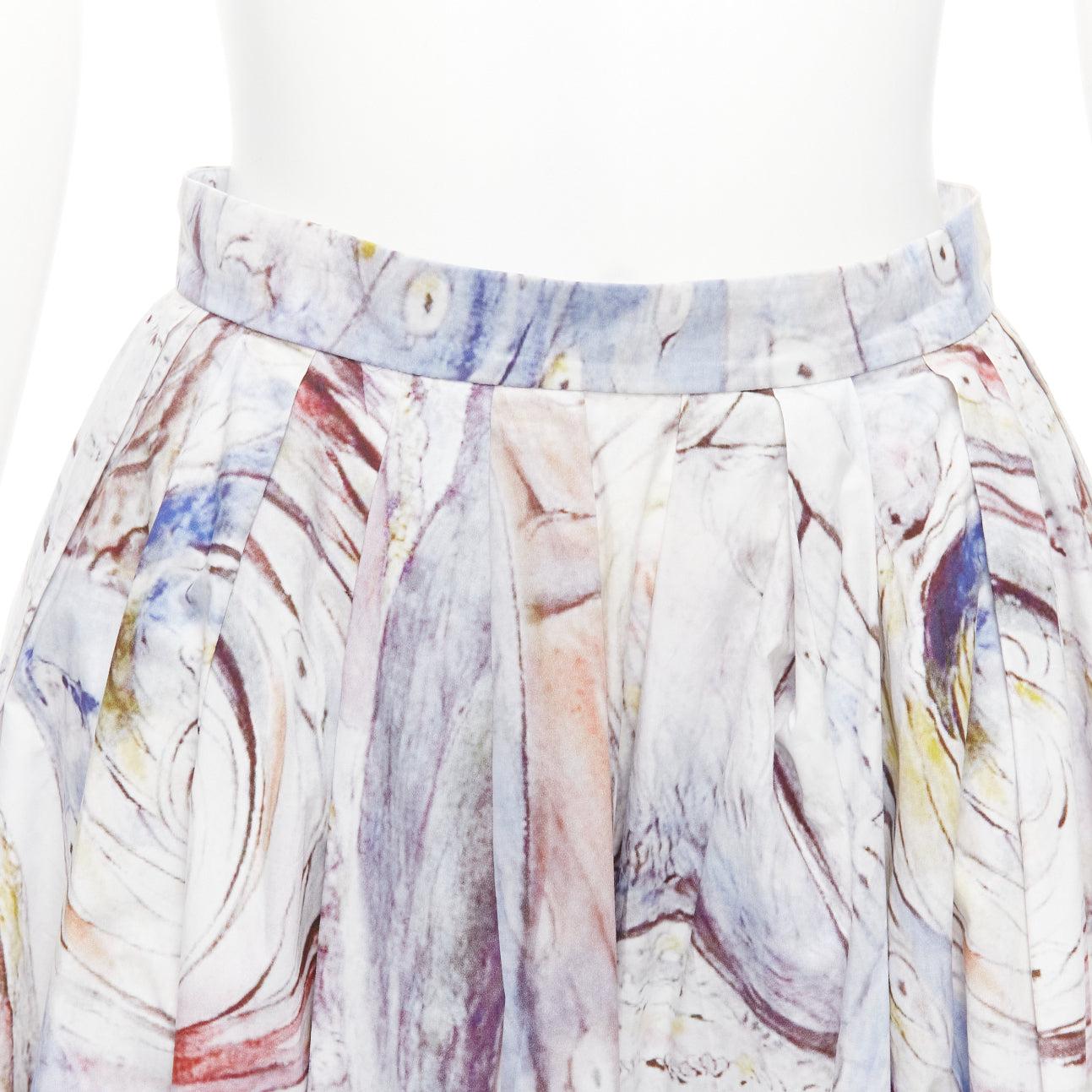 ALEXANDER MCQUEEN 2021 William Blake Dante print light cotton midi skirt IT38 S
Reference: AAWC/A00603
Brand: Alexander McQueen
Designer: Sarah Burton
Collection: 2022 William Blake
Material: Cotton
Color: Blue
Pattern: Abstract
Closure: Zip
Extra