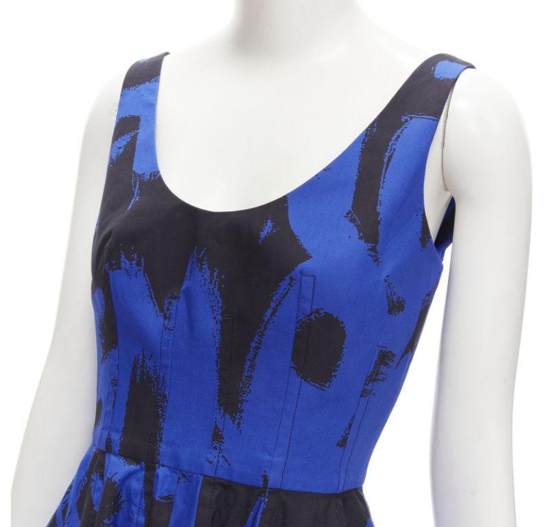 ALEXANDER MCQUEEN 2022 black blue abstract print fit flared scoop dress It38 S
Reference: AAWC/A00062
Brand: Alexander McQueen
Designer: Sarah Burton
Collection: 2022
Material: Cotton
Color: Blue, Black
Pattern: Abstract
Closure: Zip
Lining: