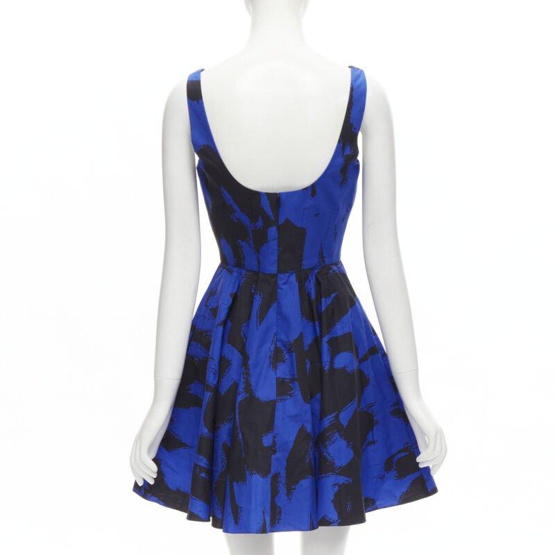 Women's ALEXANDER MCQUEEN 2022 black blue abstract print fit flared scoop dress It38 S For Sale