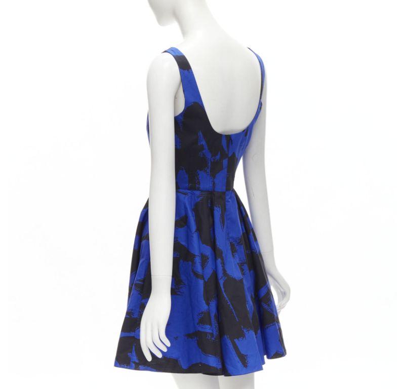 ALEXANDER MCQUEEN 2022 black blue abstract print fit flared scoop dress It38 S For Sale 1
