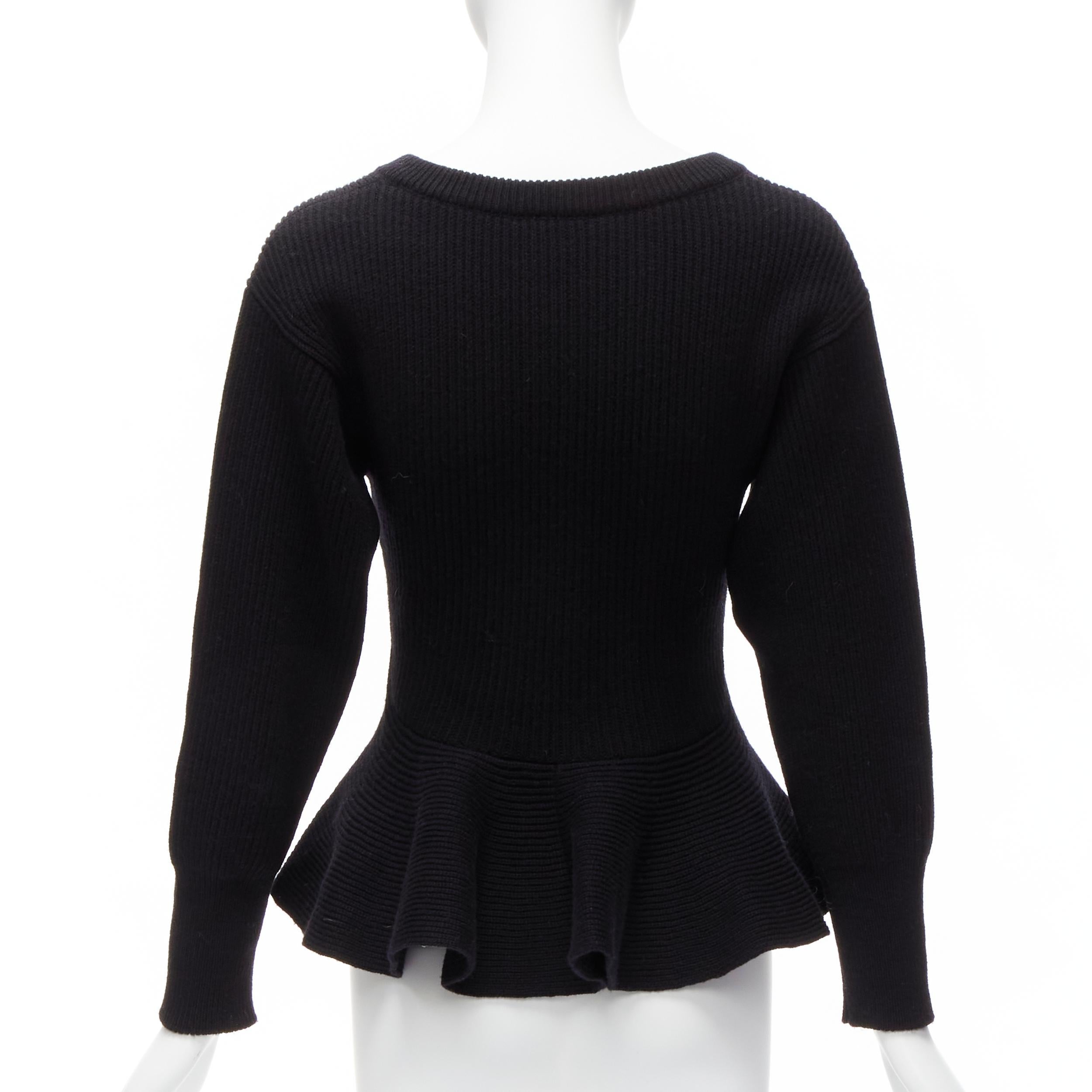 ALEXANDER MCQUEEN 2022 noir logo perles embellies peplum pull côtelé S Pour femmes en vente