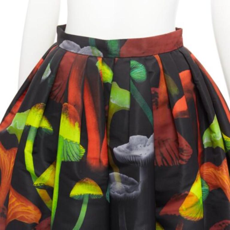 Alexander McQueen 2022 nero Psychedelic Mushroom print midi skirt IT38 XS in vendita 2