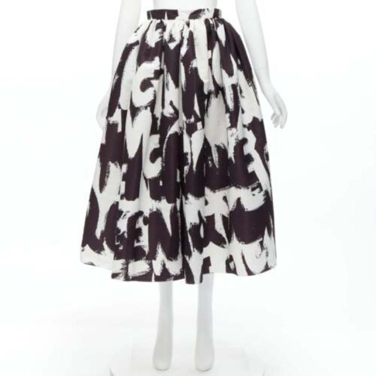 ALEXANDER MCQUEEN 2022 Brush Graffiti black white logo flared skirt IT38 XS For Sale 5