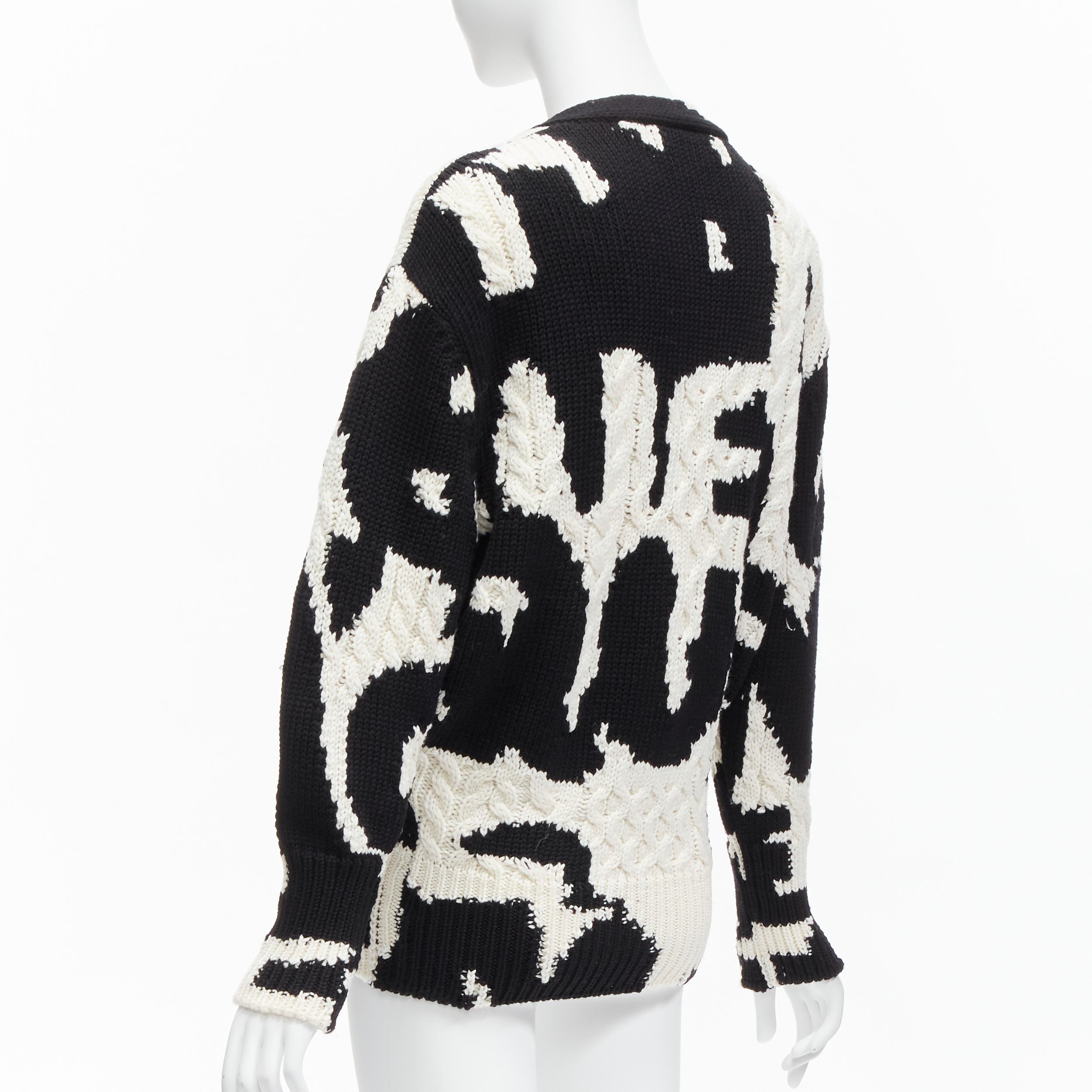 ALEXANDER MCQUEEN 2022 Brush  white graffiti logo intarsia knit wool cardigan  In Excellent Condition For Sale In Hong Kong, NT