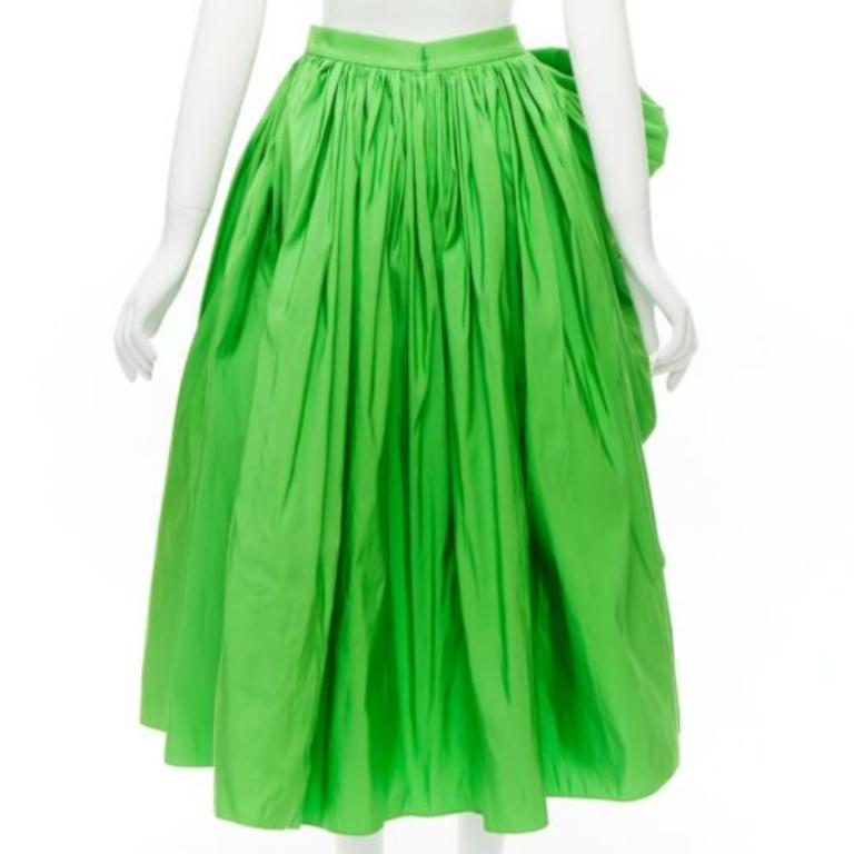 Women's ALEXANDER MCQUEEN 2022 green taffeta bow detail high low cocktail skirt IT38 XS For Sale
