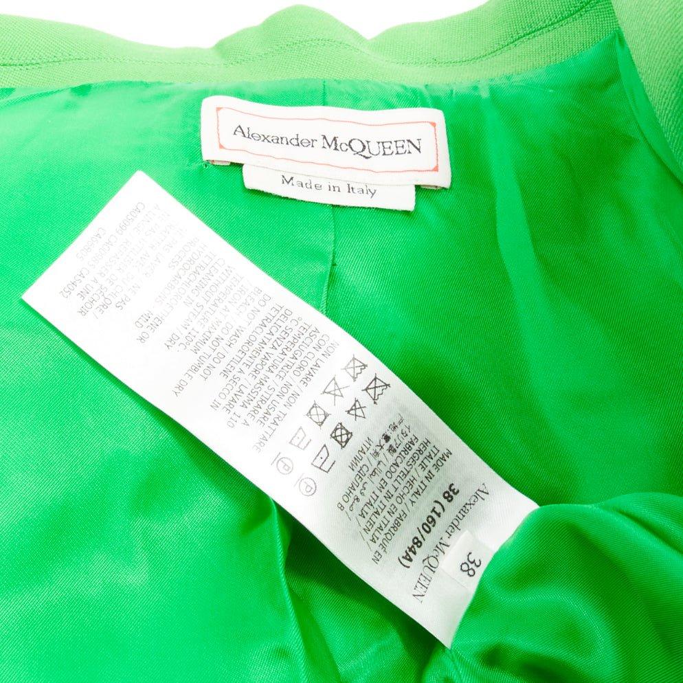 Alexander McQueen 2022, giacca blazer doppiopetto in lana verde IT38 XS in vendita 5