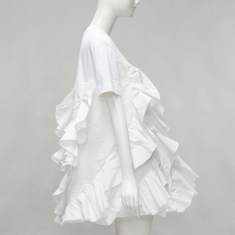 ALEXANDER MCQUEEN 2022 Hybrid white spiral ruffle cotton tshirt dress IT36 XS In Good Condition For Sale In Hong Kong, NT