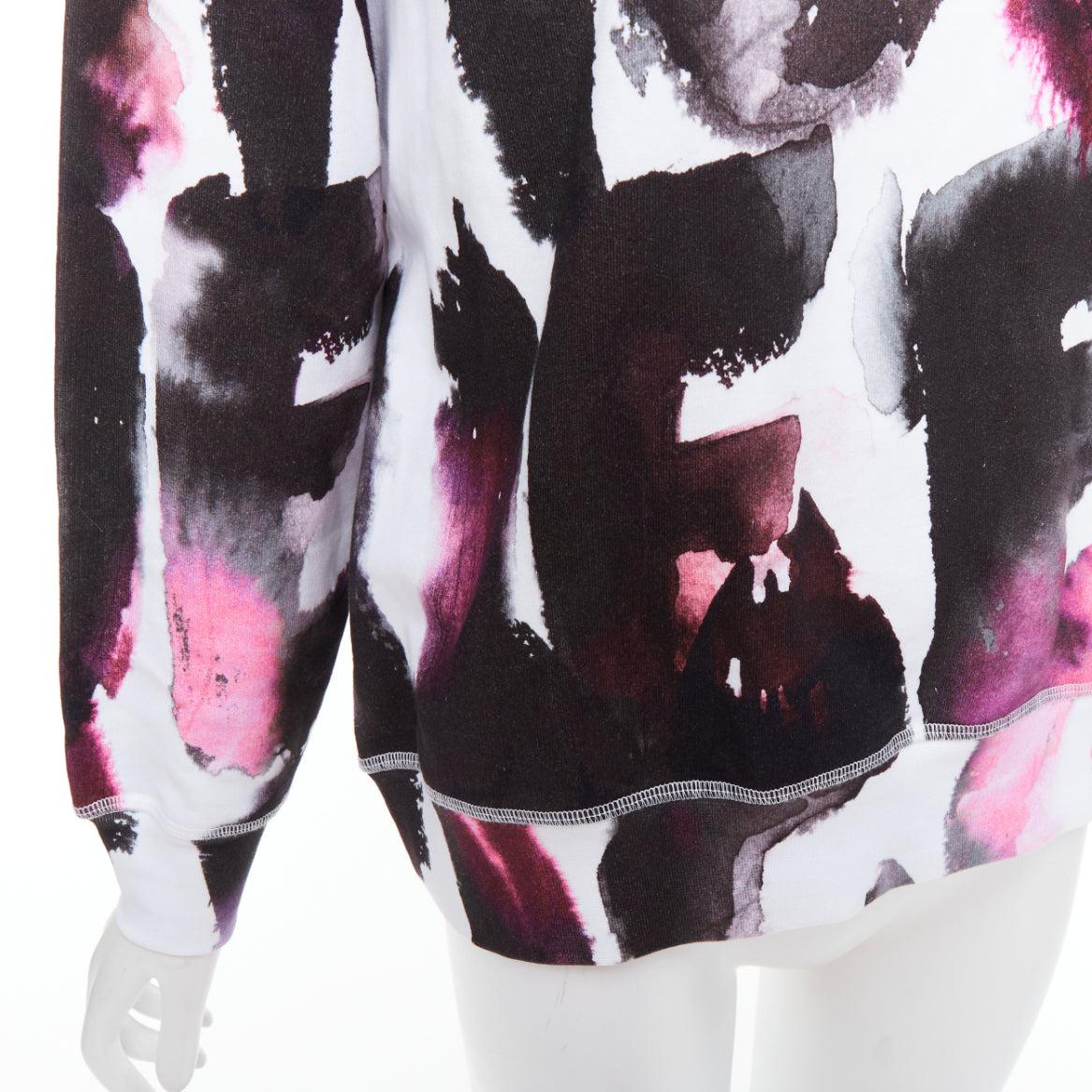 ALEXANDER MCQUEEN 2022 logo watercolor print long sleeve crew sweater IT38 XS en vente 2
