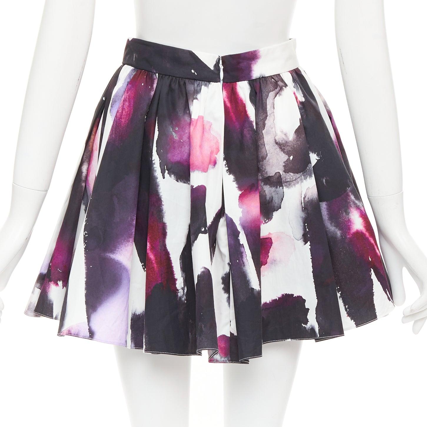 Women's ALEXANDER MCQUEEN 2022 purple watercolor paint print pleated skirt IT38 XS For Sale