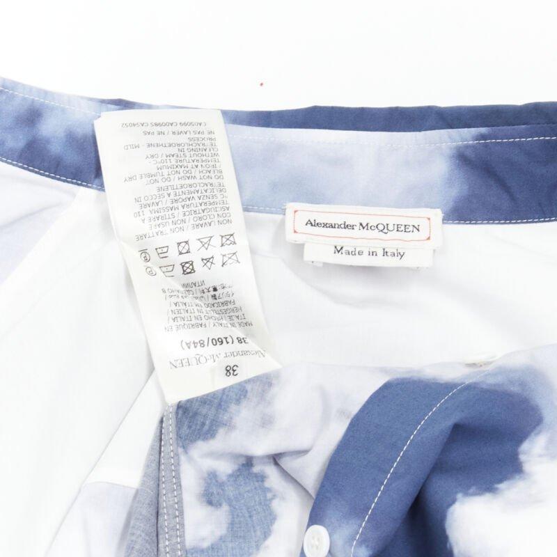 ALEXANDER McQueen 2022 Camicia con polsino in cotone blu nuvola IT38 XS in vendita 4