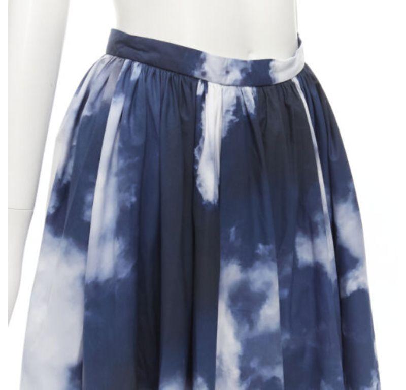 ALEXANDER MCQUEEN 2022 Sky cloud blue white A-line flared skirt IT38 XS
Reference: AAWC/A00352
Brand: Alexander McQueen
Designer: Sarah Burton
Collection: 2022 Sky
Material: Cotton
Color: Blue, White
Pattern: Photographic Print
Closure: Zip
Made in: