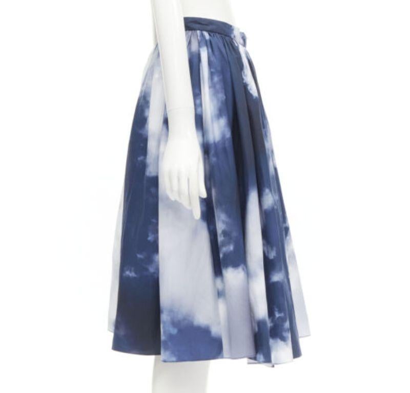 ALEXANDER MCQUEEN 2022 Sky cloud blue white A-line flared skirt IT38 XS In Excellent Condition For Sale In Hong Kong, NT