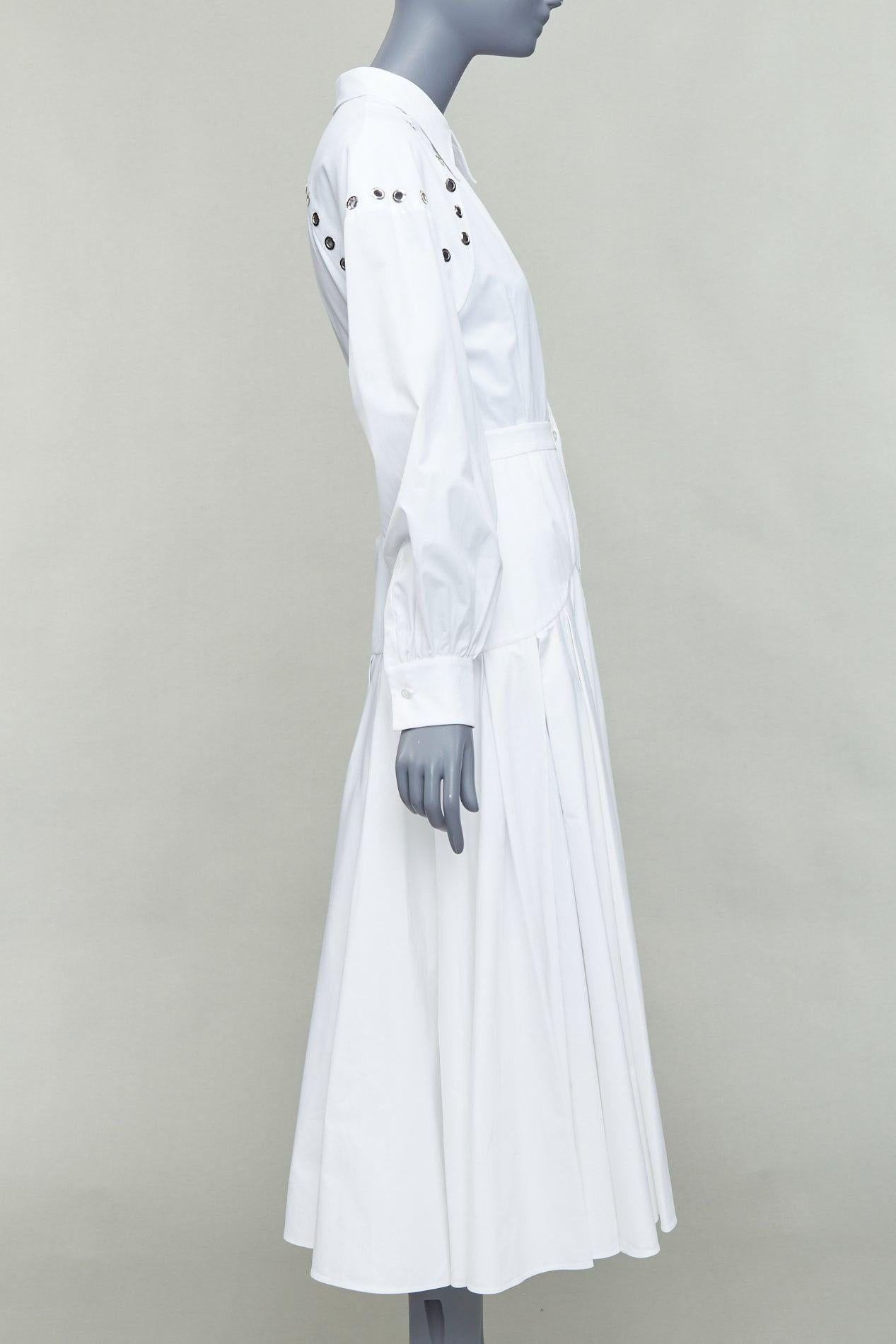 ALEXANDER MCQUEEN 2022 white cotton silver grommet midi dress IT38 XS In Good Condition For Sale In Hong Kong, NT