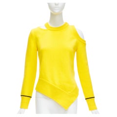 ALEXANDER MCQUEEN 2022 - Pull asymétrique à épaules froides en laine mélangée jaune S