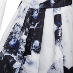 ALEXANDER MCQUEEN 2023 Chiaroscuro ink floral print zip front dress IT38 XS