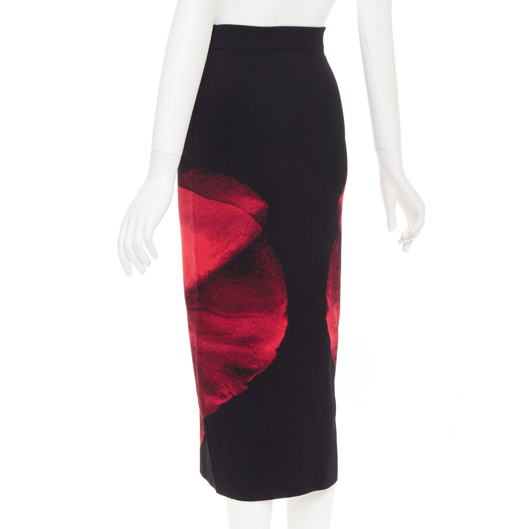 ALEXANDER MCQUEEN 2023 Ethereal Orchid schwarz rot floral jacquard pencil skirt S Damen im Angebot