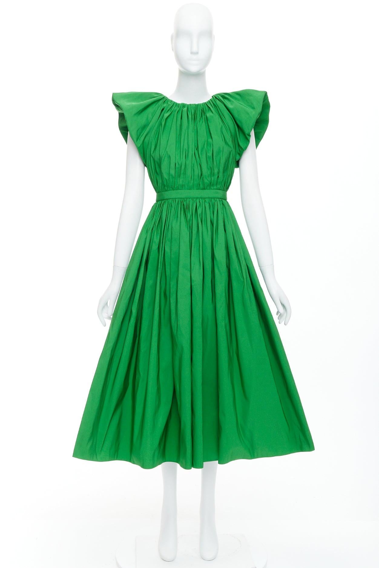 Green ALEXANDER MCQUEEN 2023 kelly green open back puff sleeve midi dress IT38 XS For Sale