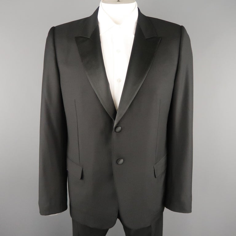 ALEXANDER MCQUEEN 44 Black Peak Satin Lapel Satin Tuxedo Suit at ...