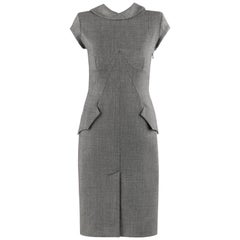 ALEXANDER McQUEEN A/H 1998 "Joan" - Robe cocktail à décolleté gris et dos plongeant