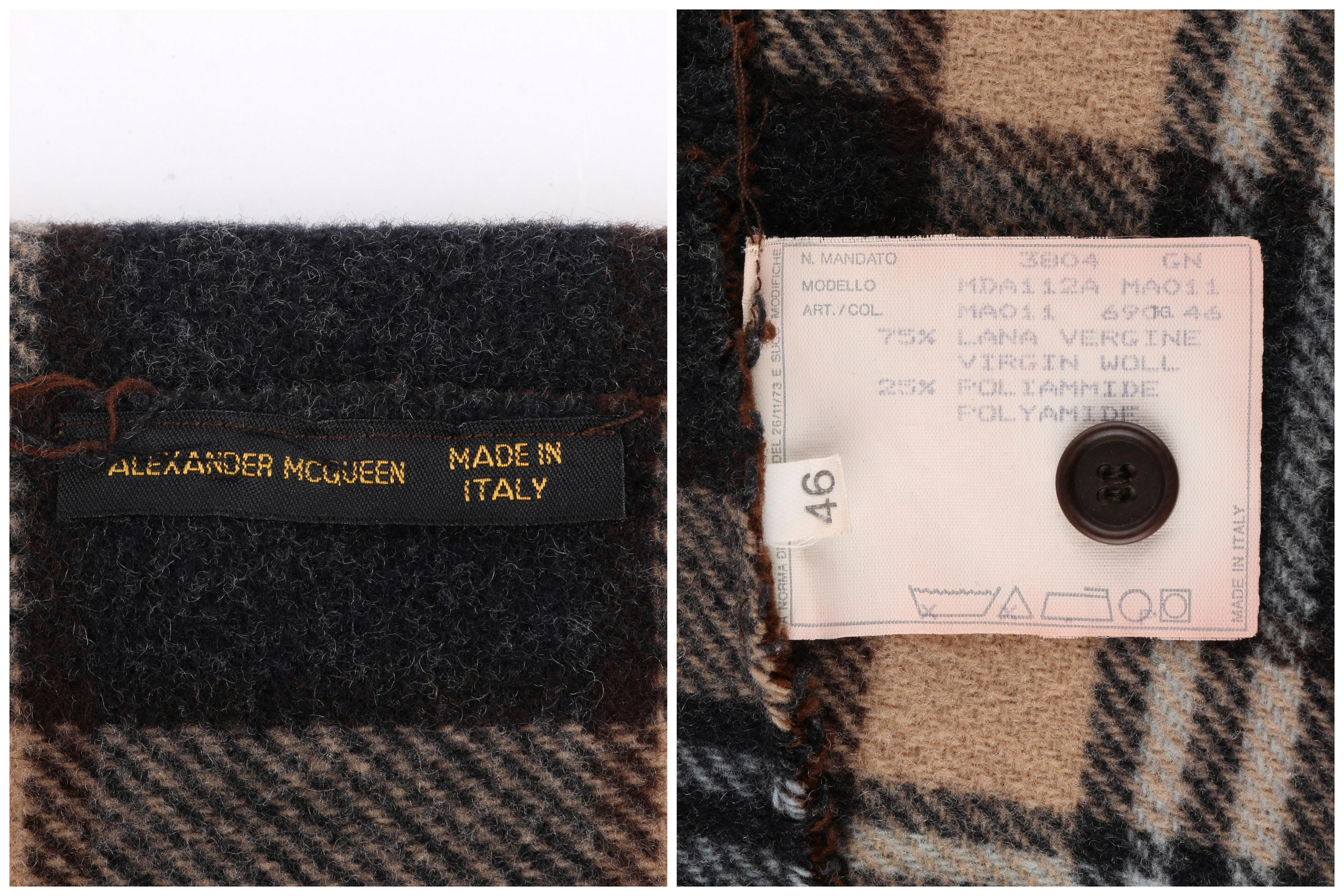 ALEXANDER McQUEEN A/H 2000 - « Eshu » - Jupe portefeuille plissée en laine bouillie marron et à carreaux en vente 2