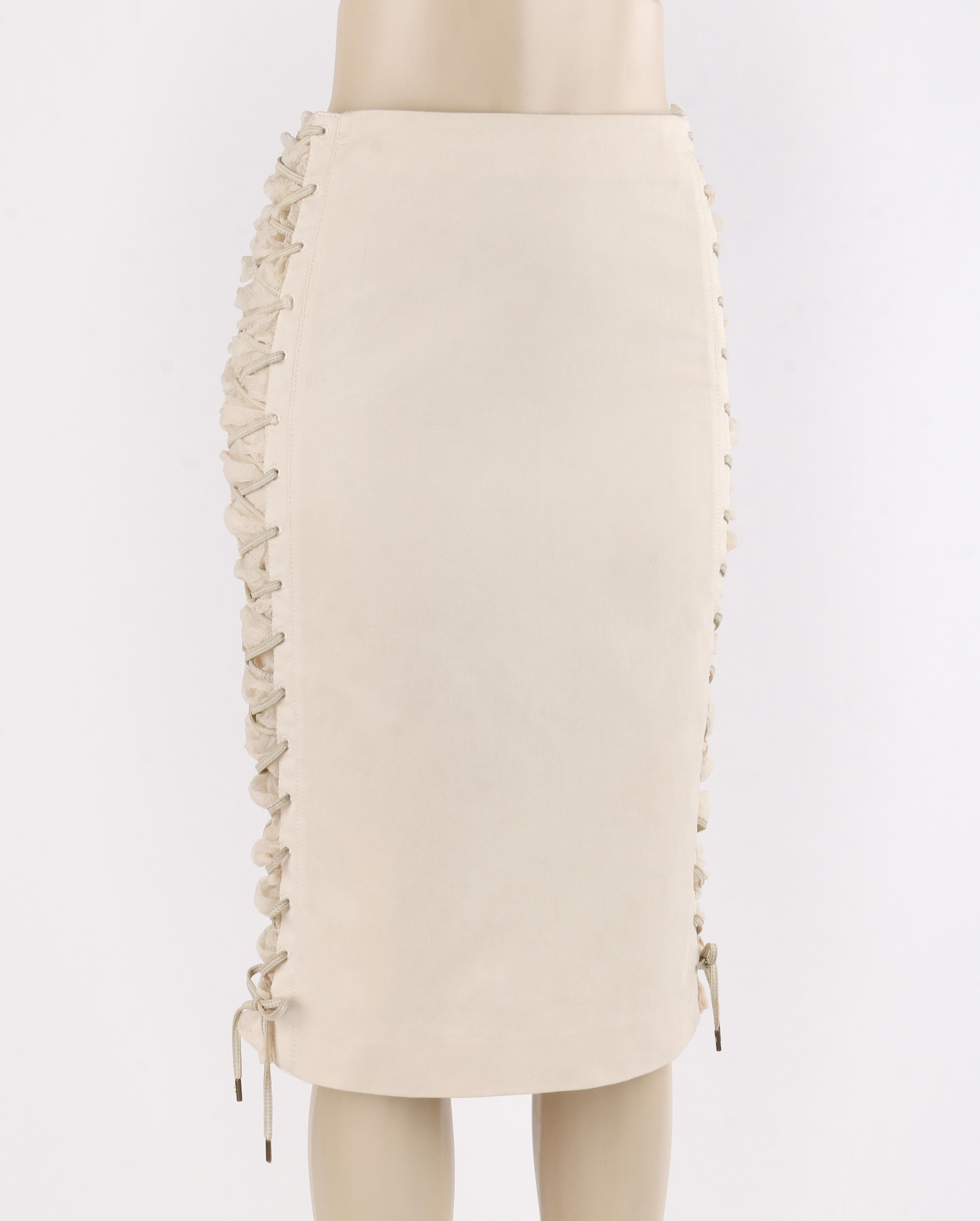 ALEXANDER McQUEEN A/W 2002 “Supercalifragilistic” Silk Lace Up Pencil Skirt
 
Brand / Manufacturer: Alexander McQueen 
Collection: Autumn / Winter 2002; “Supercalifragilistic” 
Style: Pencil skirt
Color(s): Shades of off white, beige and cream.