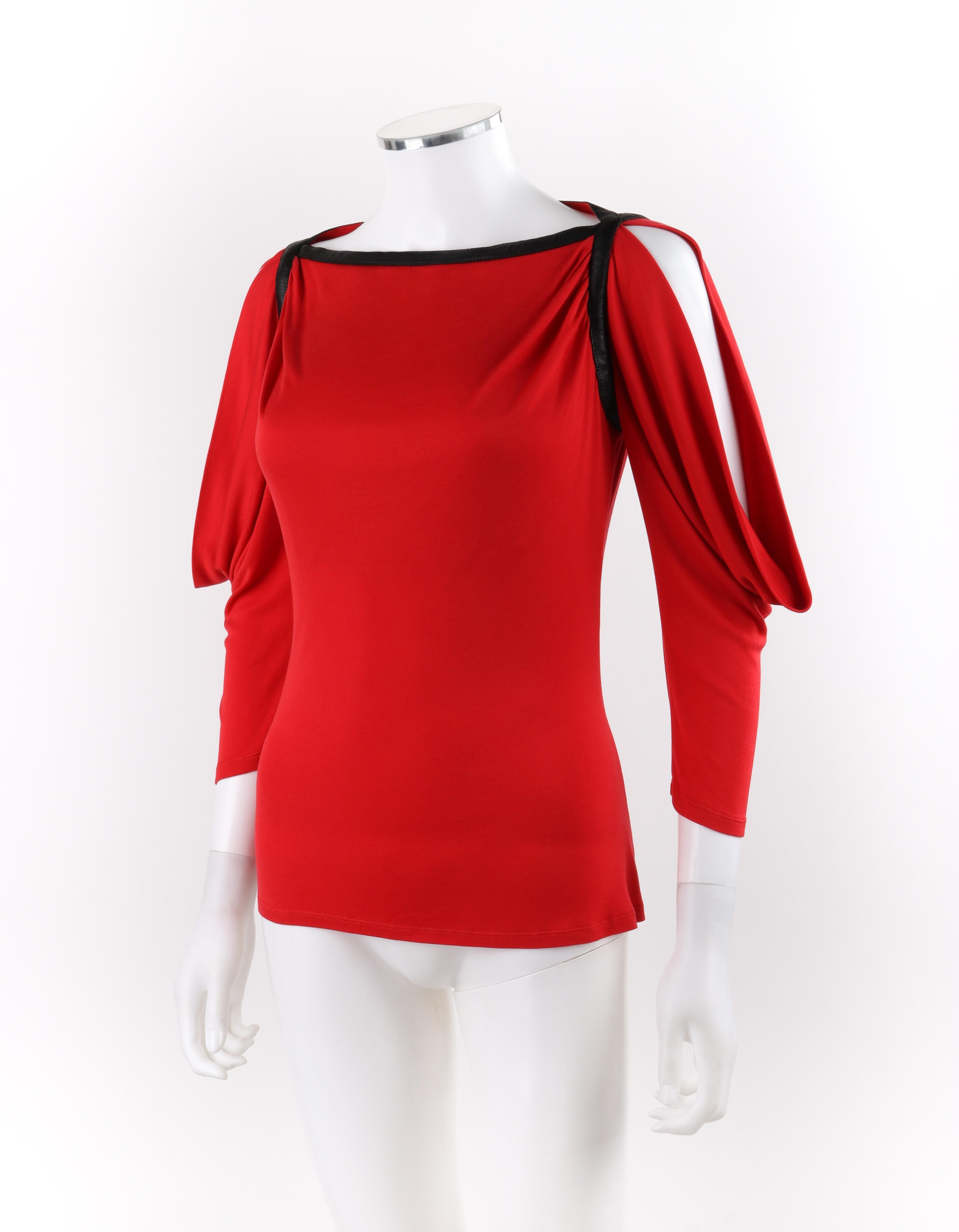 ALEXANDER McQUEEN A/W 2003 Blusa roja de cuello cuadrado acampanado ¾ de manga dolman 2