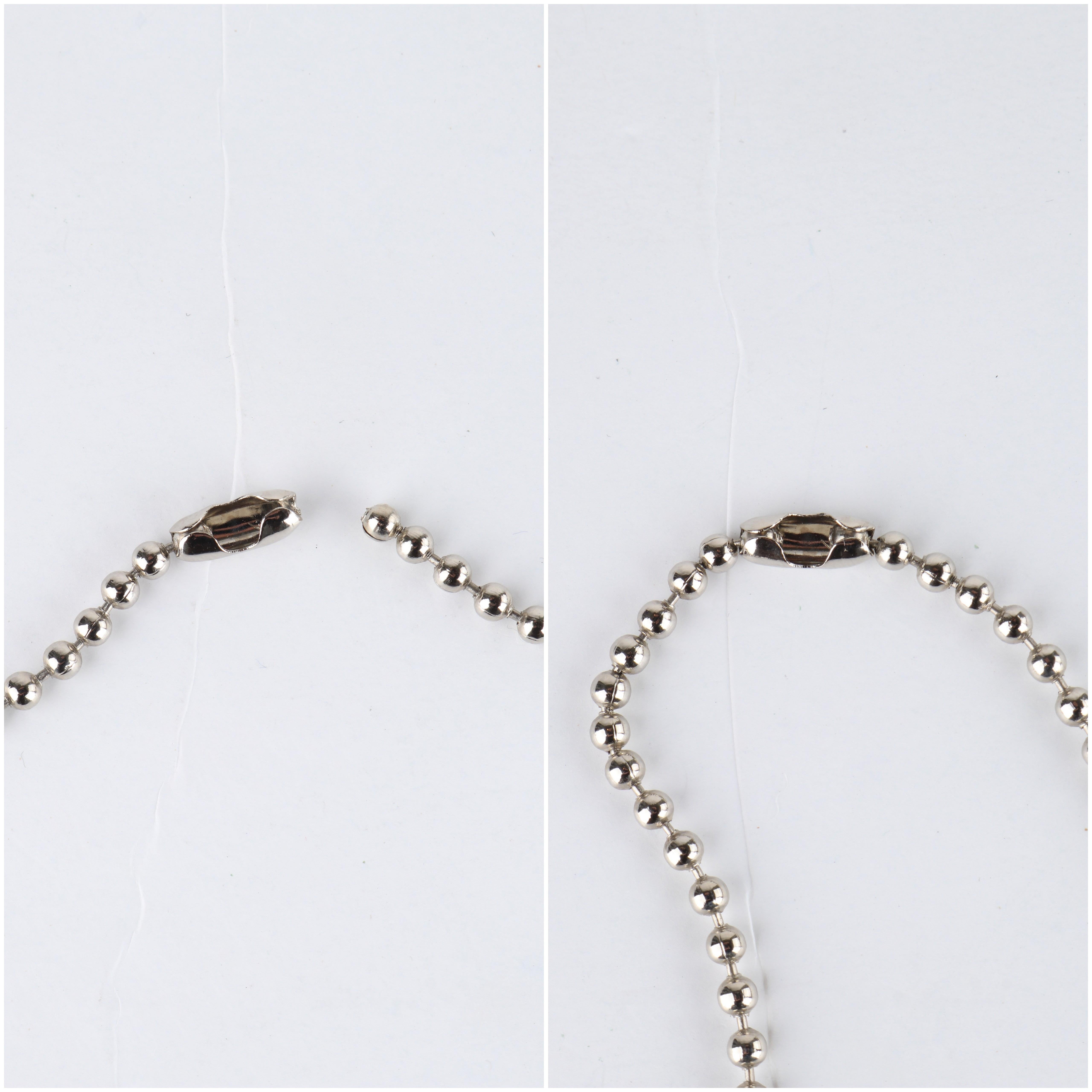 ALEXANDER McQUEEN, collier pendentif étiquette militaire avec chaîne et perles d'argent, A/H 2005 en vente 4