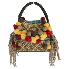 Alexander McQueen H/W 2005 „The Man Who Knew Too Much“ Strick Pom Tasche Laufsteg