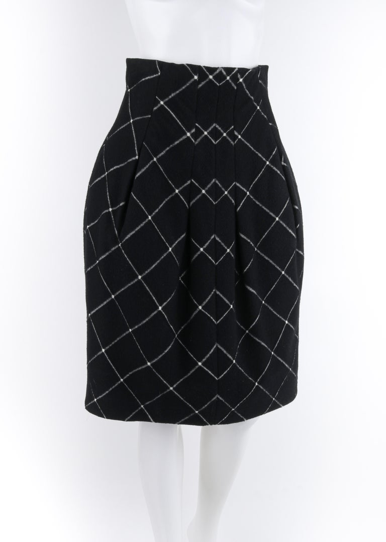 ALEXANDER McQUEEN A/W 2008 Black White Wool Plaid Pleated Knee Length Skirt  For Sale at 1stDibs