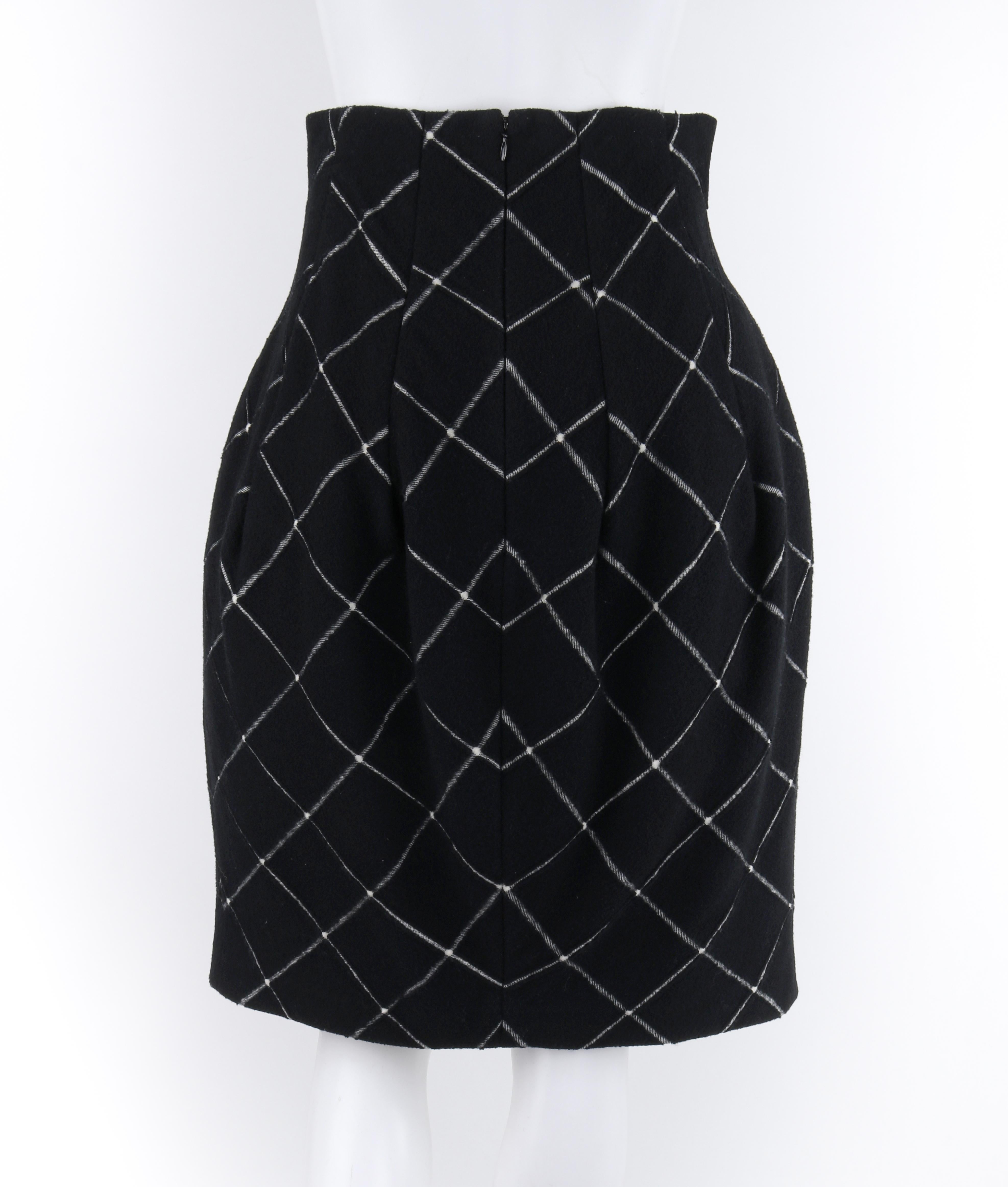 Women's ALEXANDER McQUEEN A/W 2008 Black White Wool Plaid Pleated Knee Length Skirt For Sale