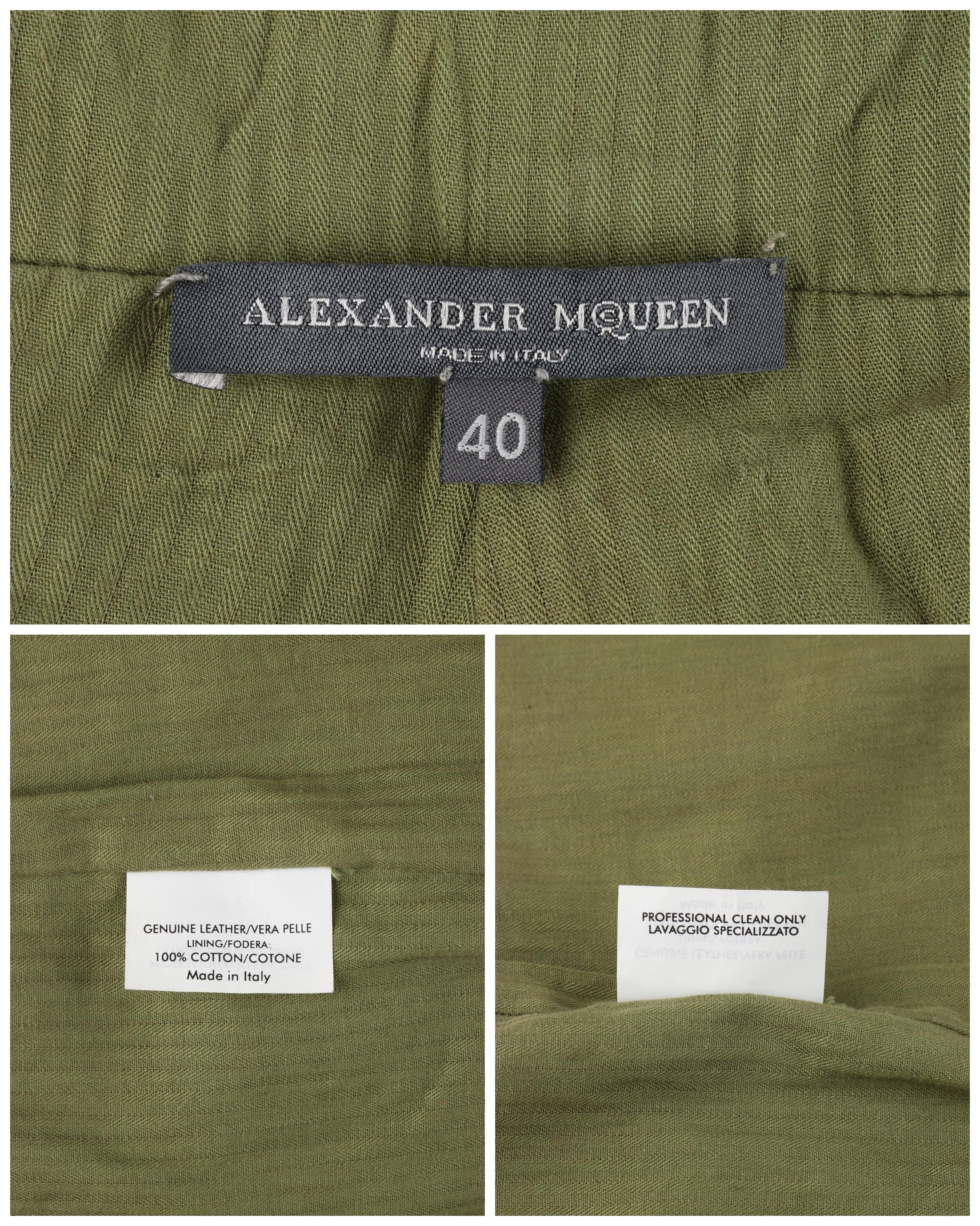 ALEXANDER McQUEEN A/H 2009 - Pantalon de voyage plissé en cuir et daim vert de l'armée en vente 4