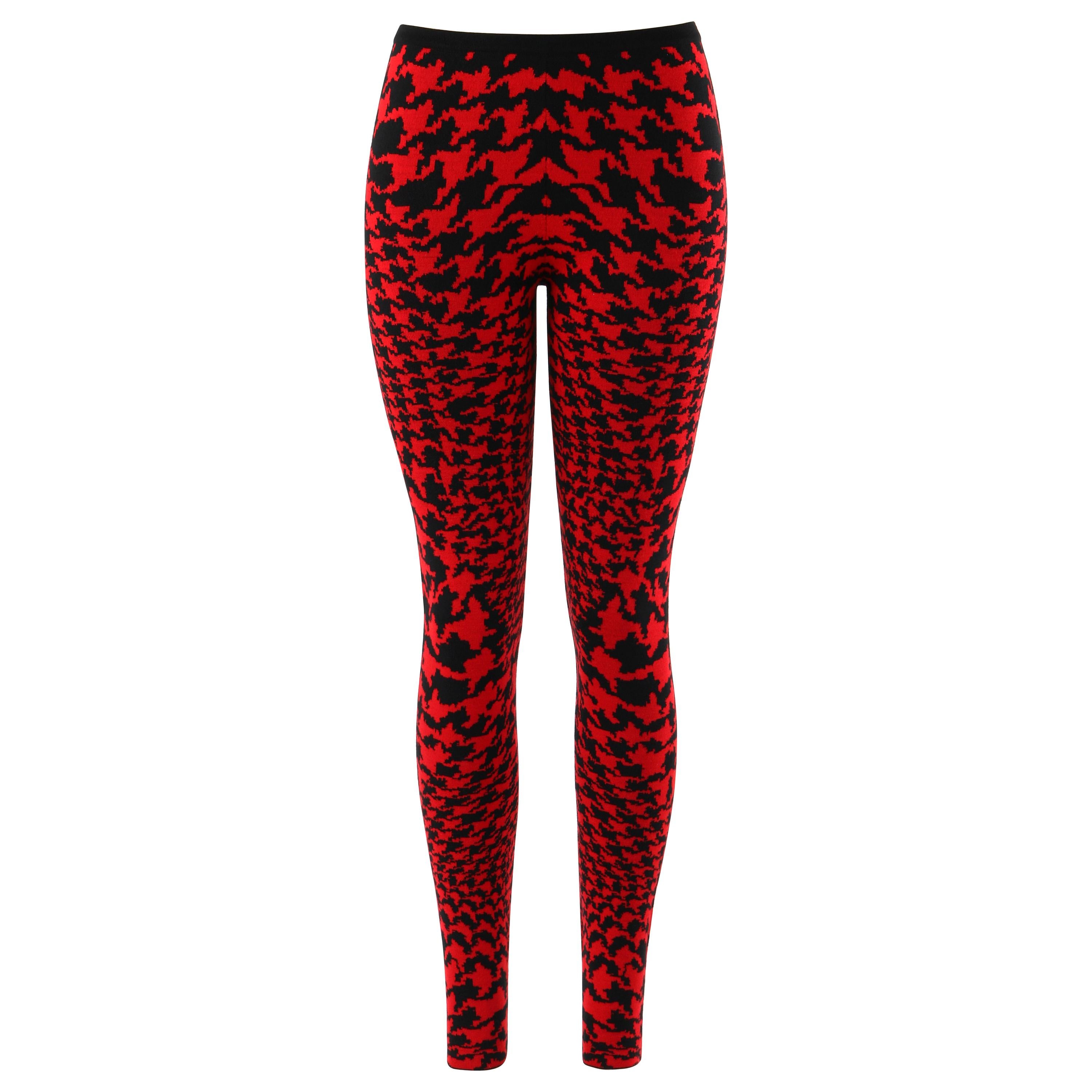ALEXANDER McQUEEN A/W 2009 “The Horn Of Plenty" Dogtooth Wool Knit Legging NWT For Sale