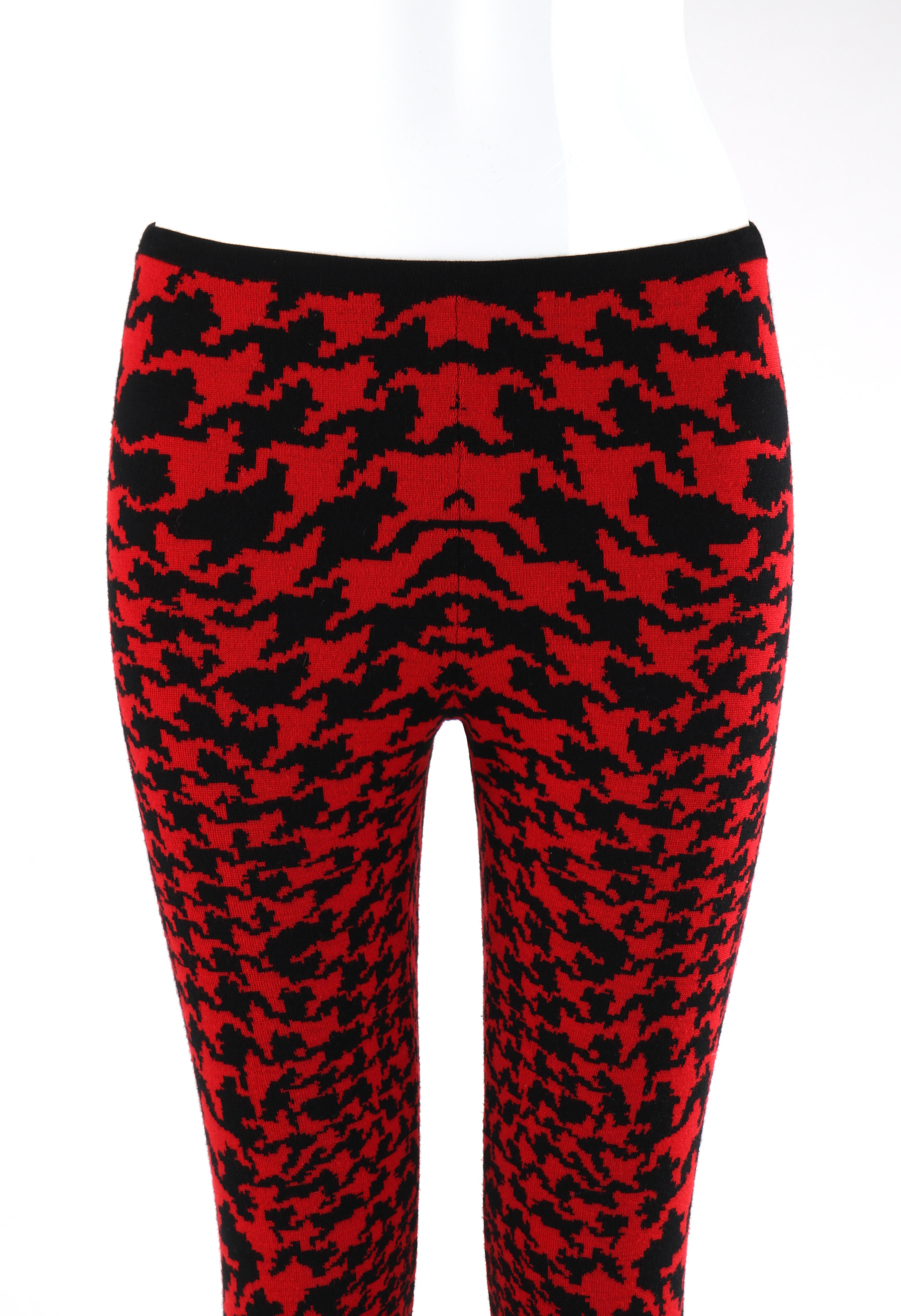 ALEXANDER McQUEEN A/W 2009 “The Horn Of Plenty” Houndstooth Knit Red Leggings
 
Brand / Manufacturer: Alexander McQueen
Collection: A/W 2009 “The Horn Of Plenty”
Designer: Alexander McQueen
Style: Legging
Color(s): Red and black
Lined: No
Marked