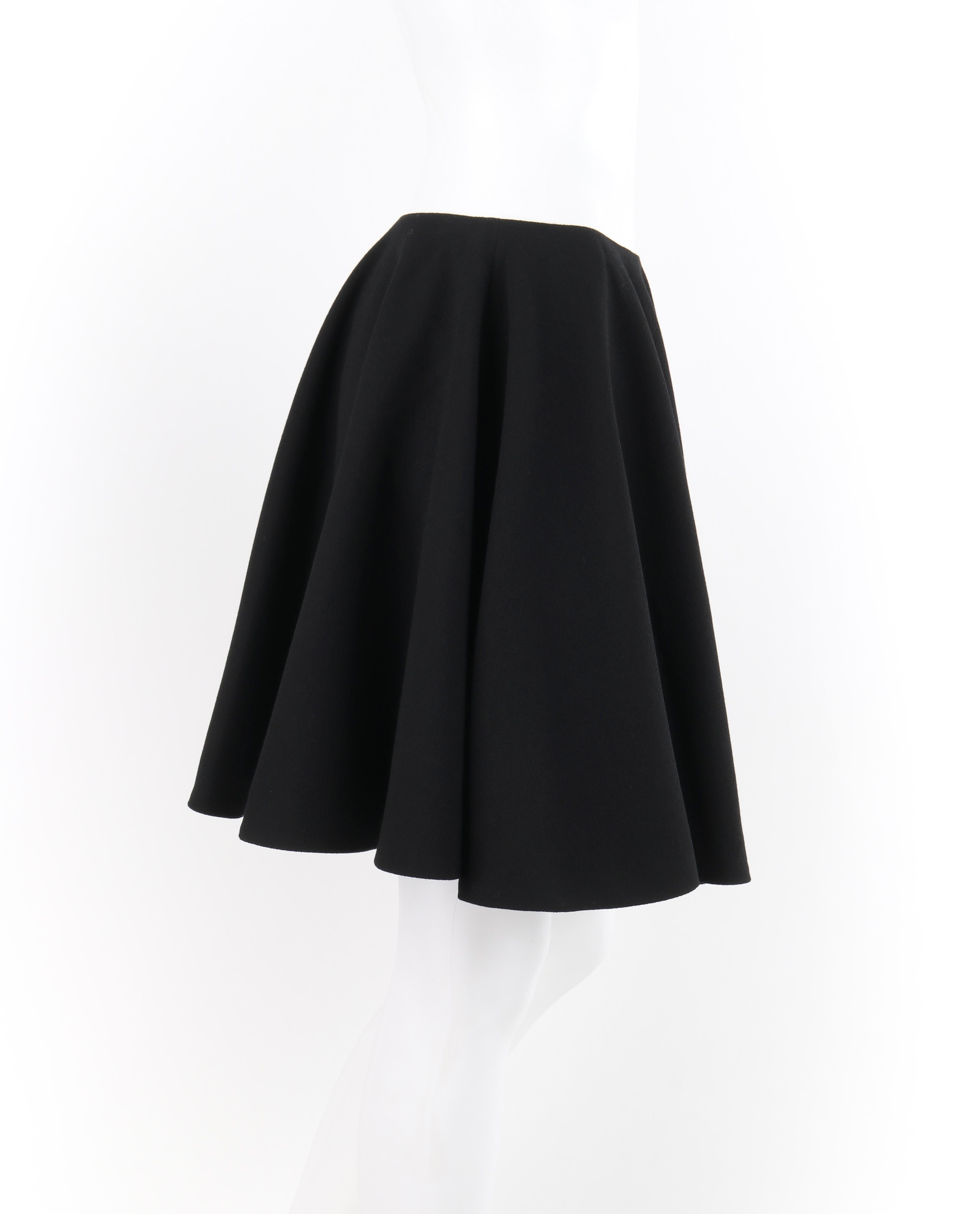 ALEXANDER McQUEEN A/W 2012 Black Wool Silk Above-The-Knee Full Circle Skirt In Excellent Condition For Sale In Thiensville, WI