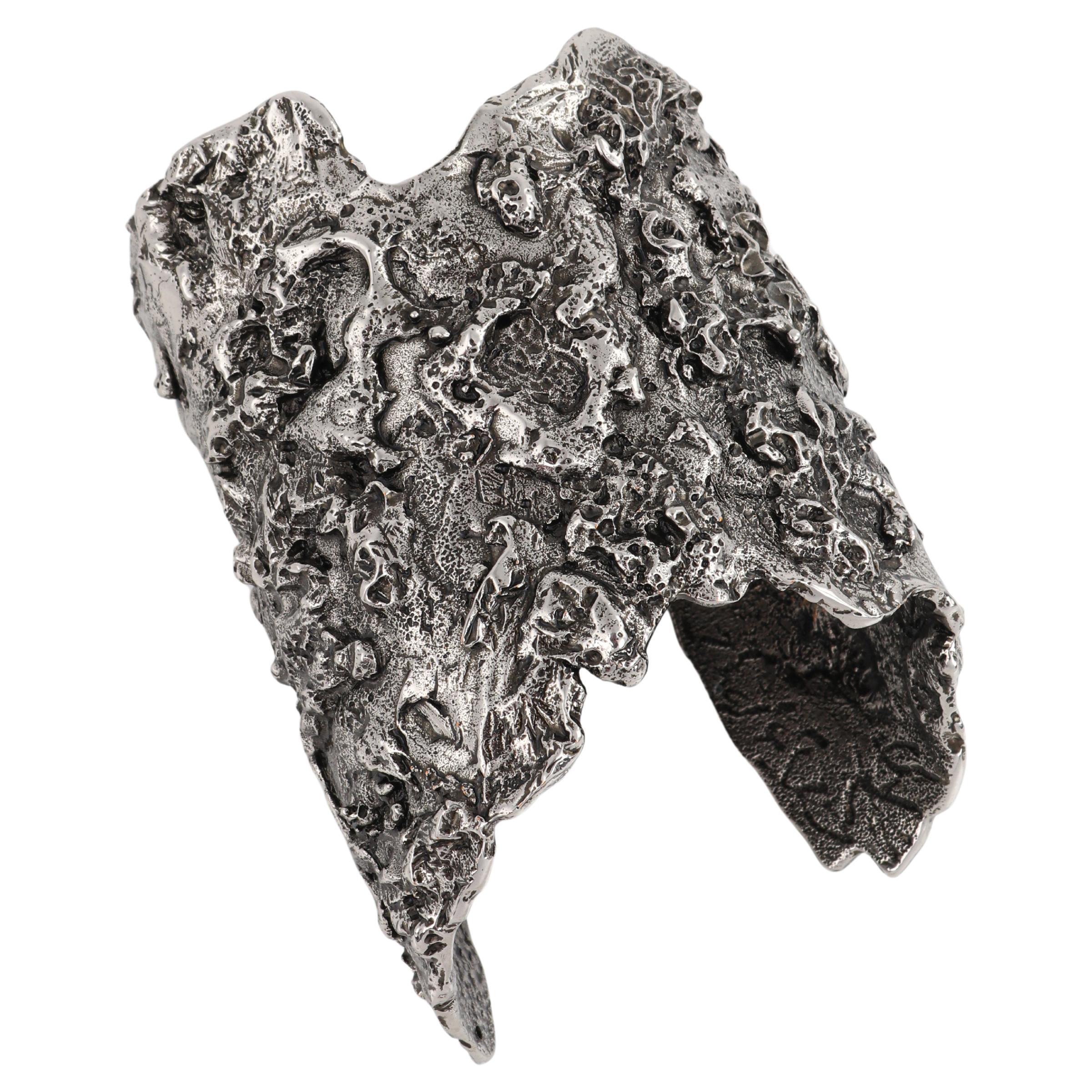 ALEXANDER McQUEEN A/W 2017 "Molten Cuff" Antique Silver Textured Bangle Bracelet For Sale