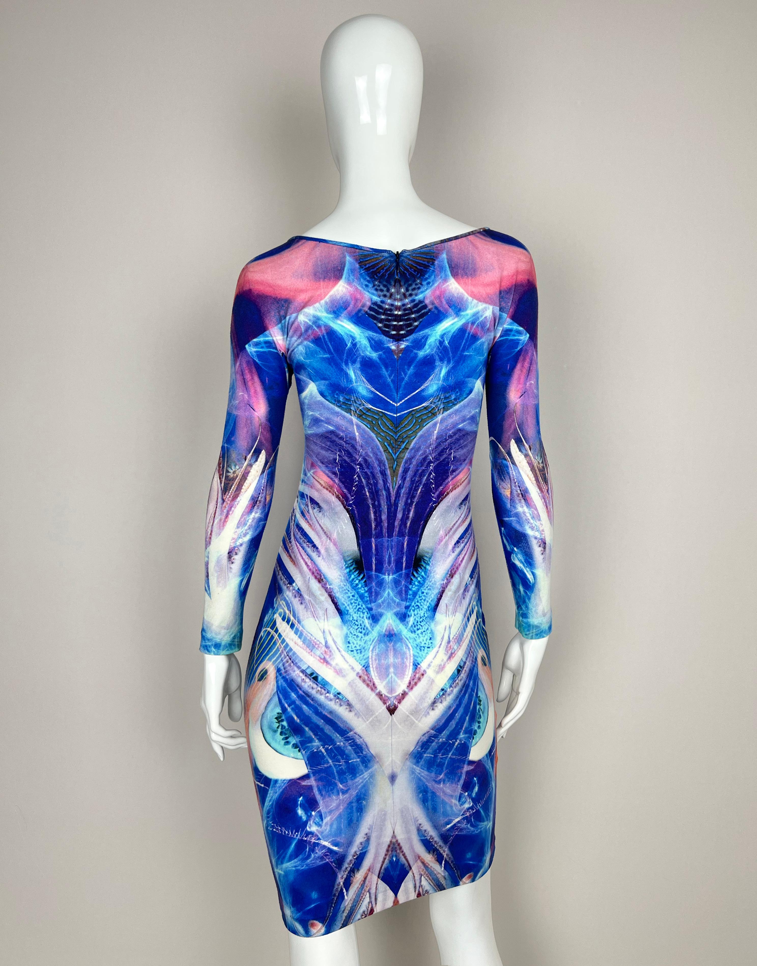 Alexander McQueen Vestido con estampado híbrido de alienígena acuático, Plato's Atlantis 2010 en venta 1