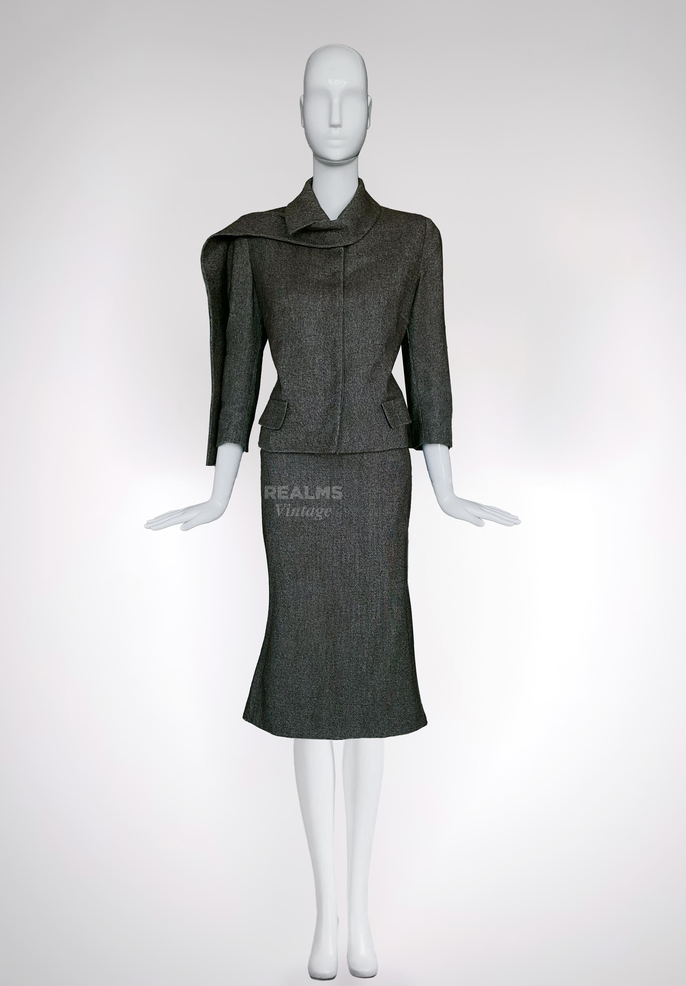 Alexander McQueen Archival FW 2005 'The Man Who Knew Too Much' Wool Skirt Suit For Sale 13