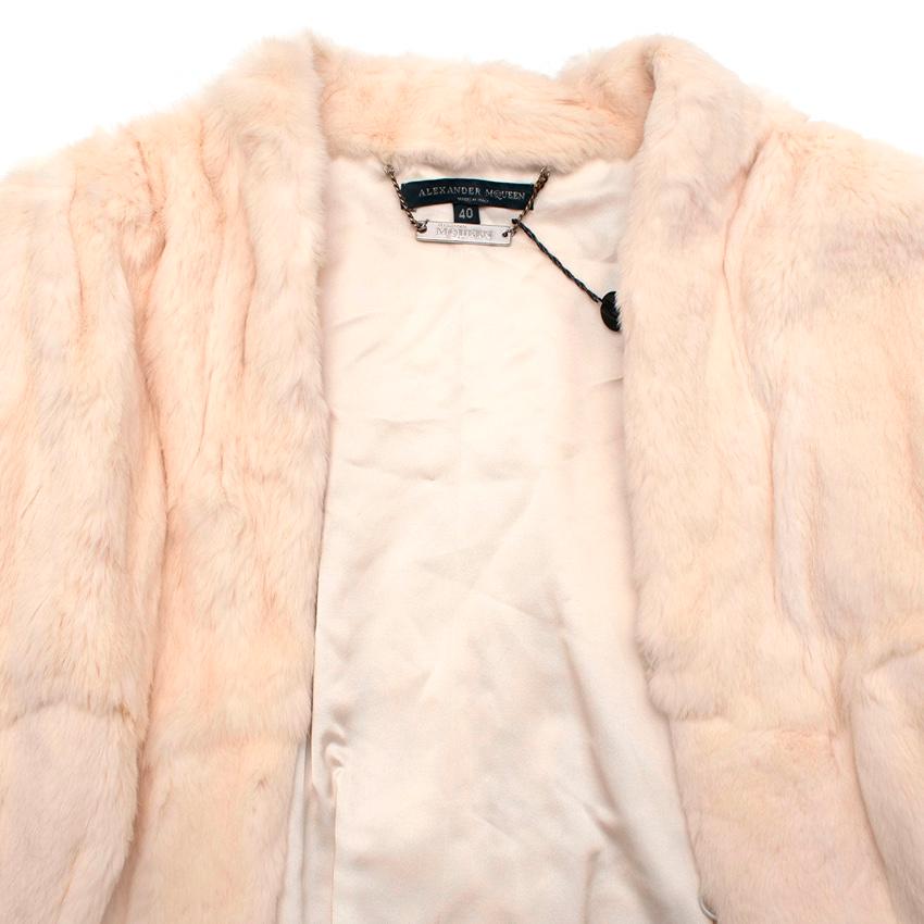 Bolero de piel con cintura de marfil Alexander McQueen Archive en Excelente estado para la venta en London, GB