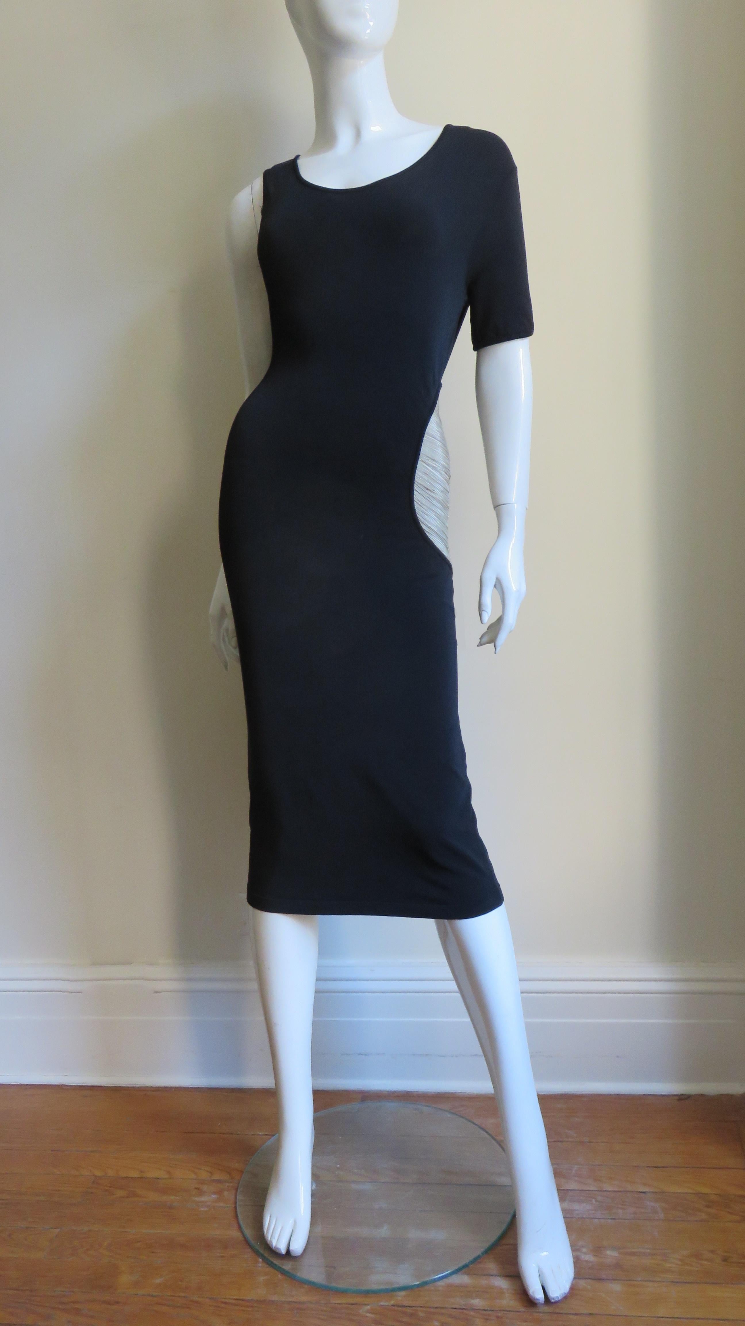 Alexander McQueen Asymmetric Dress with Chain Cut out For Sale 3