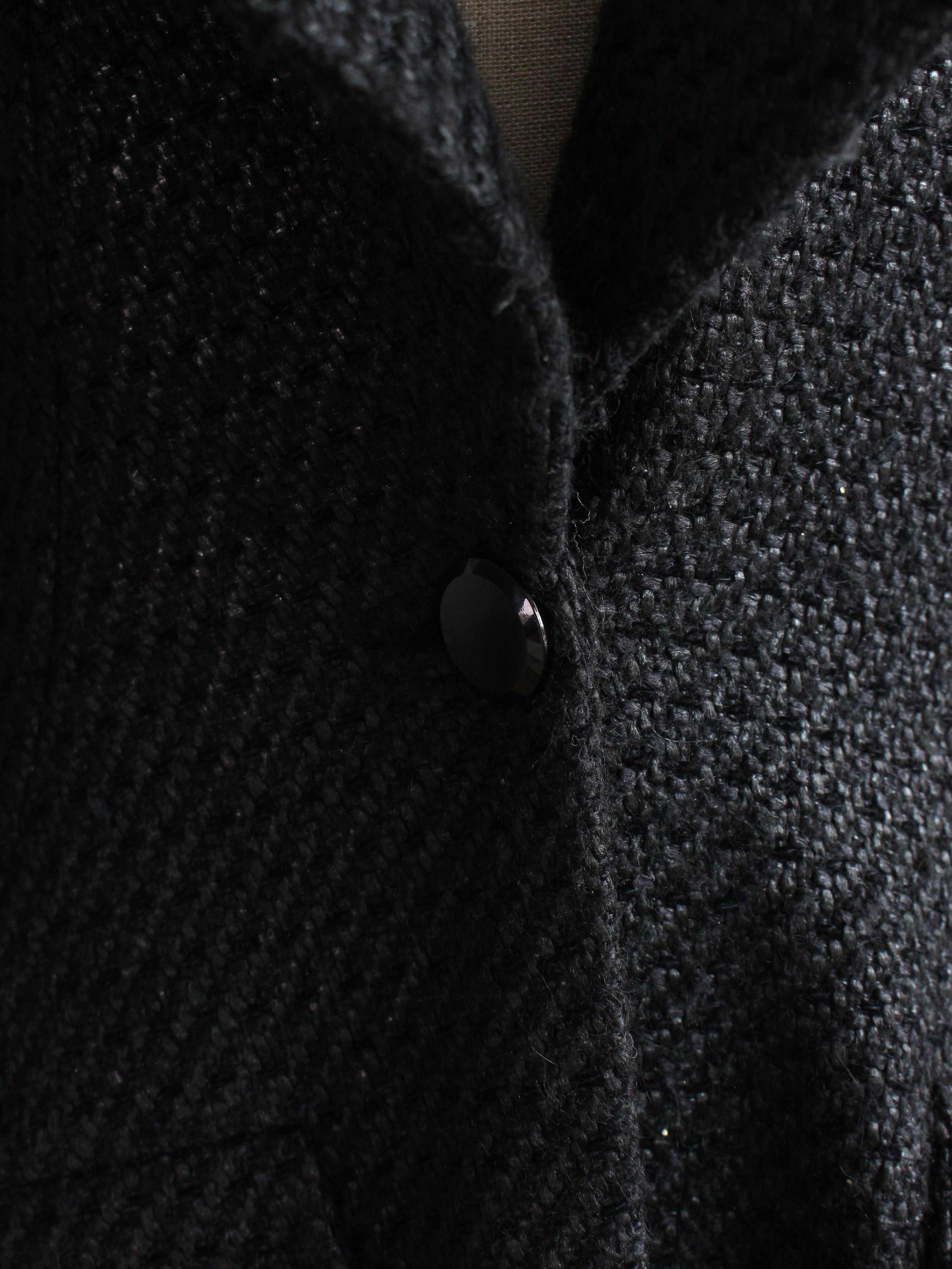 Alexander McQueen Autunno/Inverno 2006 'Widows of Culloden' Cappotto asimmetrico nero in vendita 8