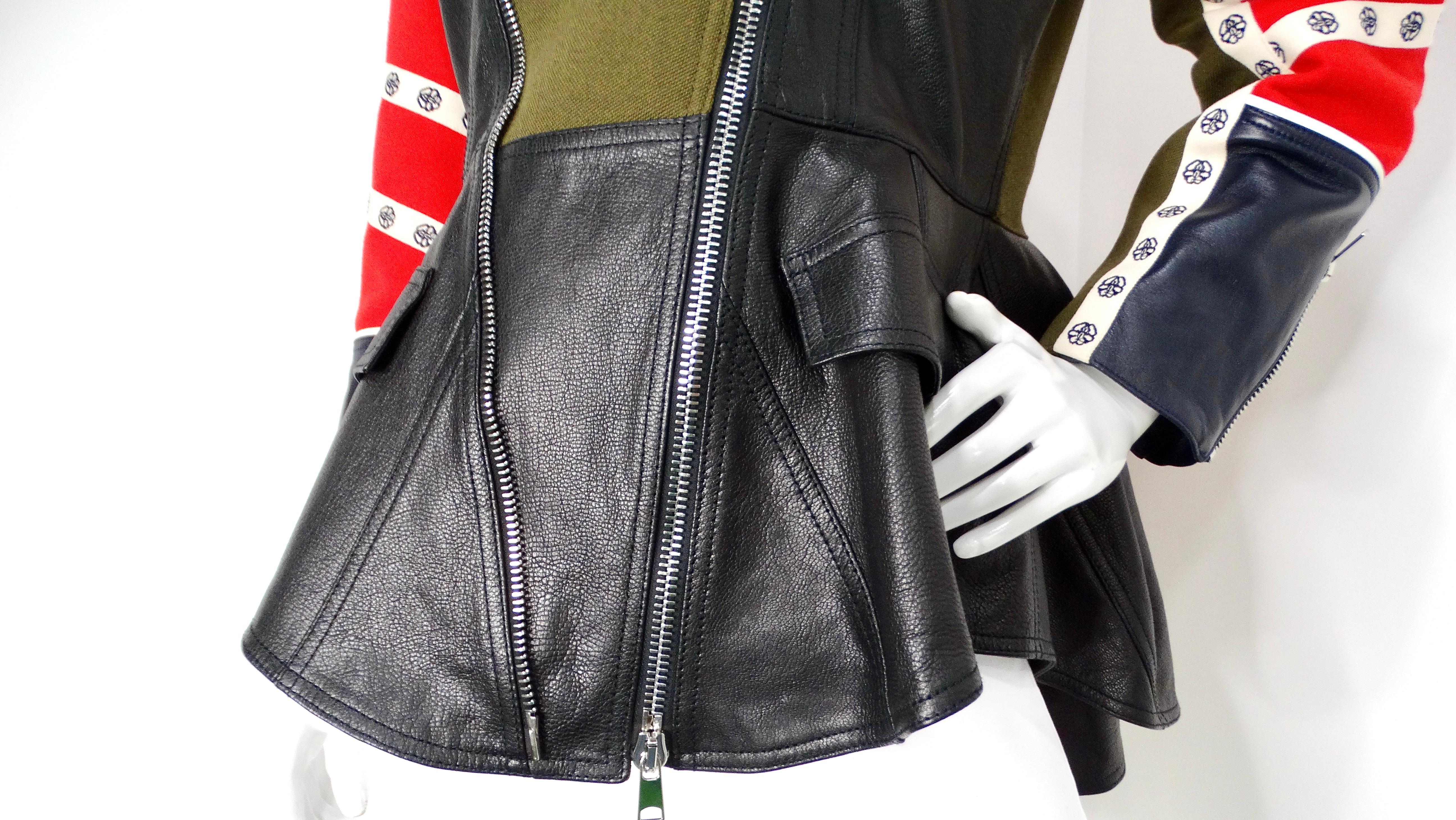Alexander McQueen Giacca Peplum in stile militare d'avanguardia in vendita 1