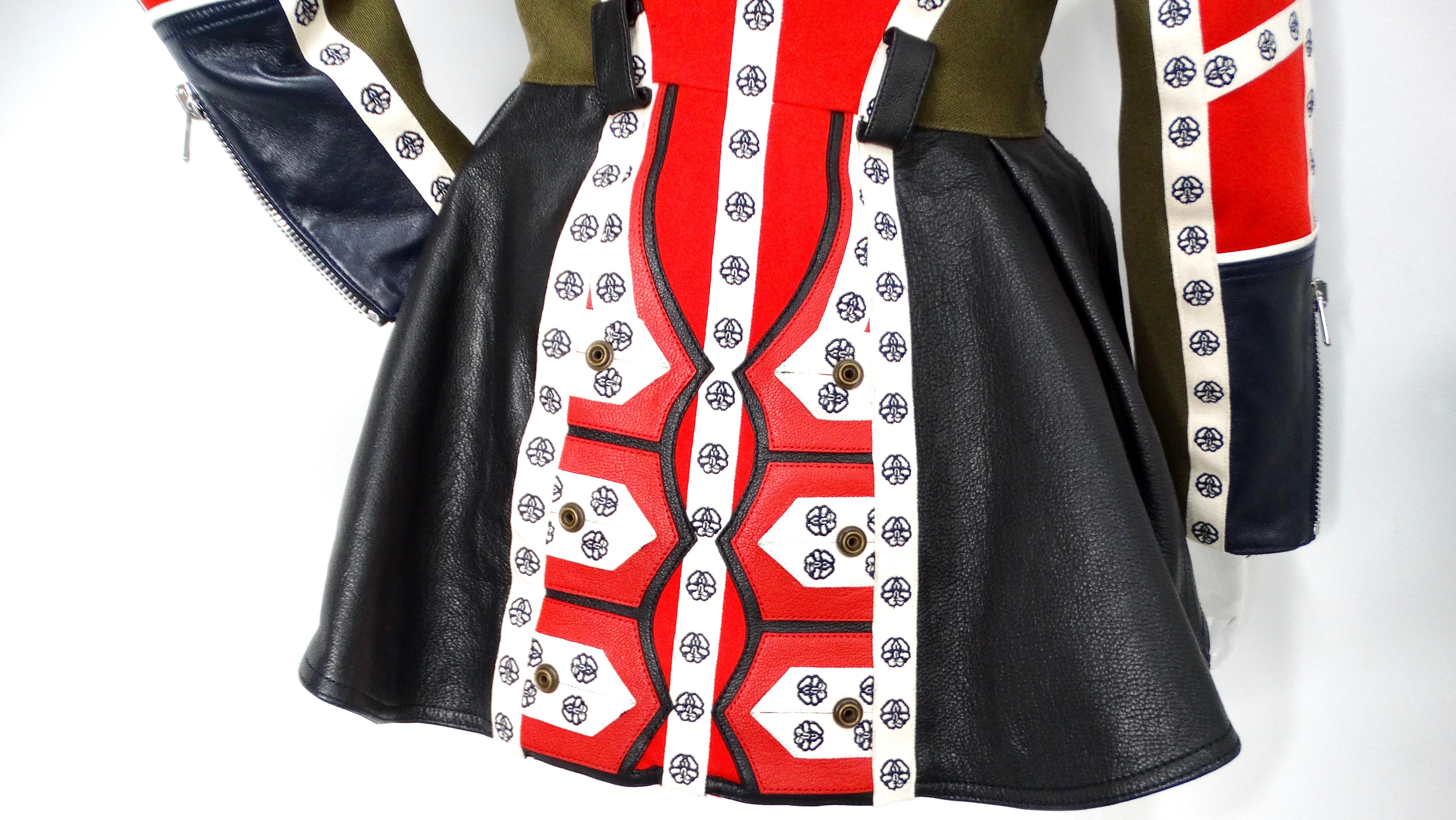 Alexander McQueen Giacca Peplum in stile militare d'avanguardia in vendita 4