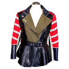 Alexander McQueen Avant-Garde Jacke mit Schößchen im Militärstil