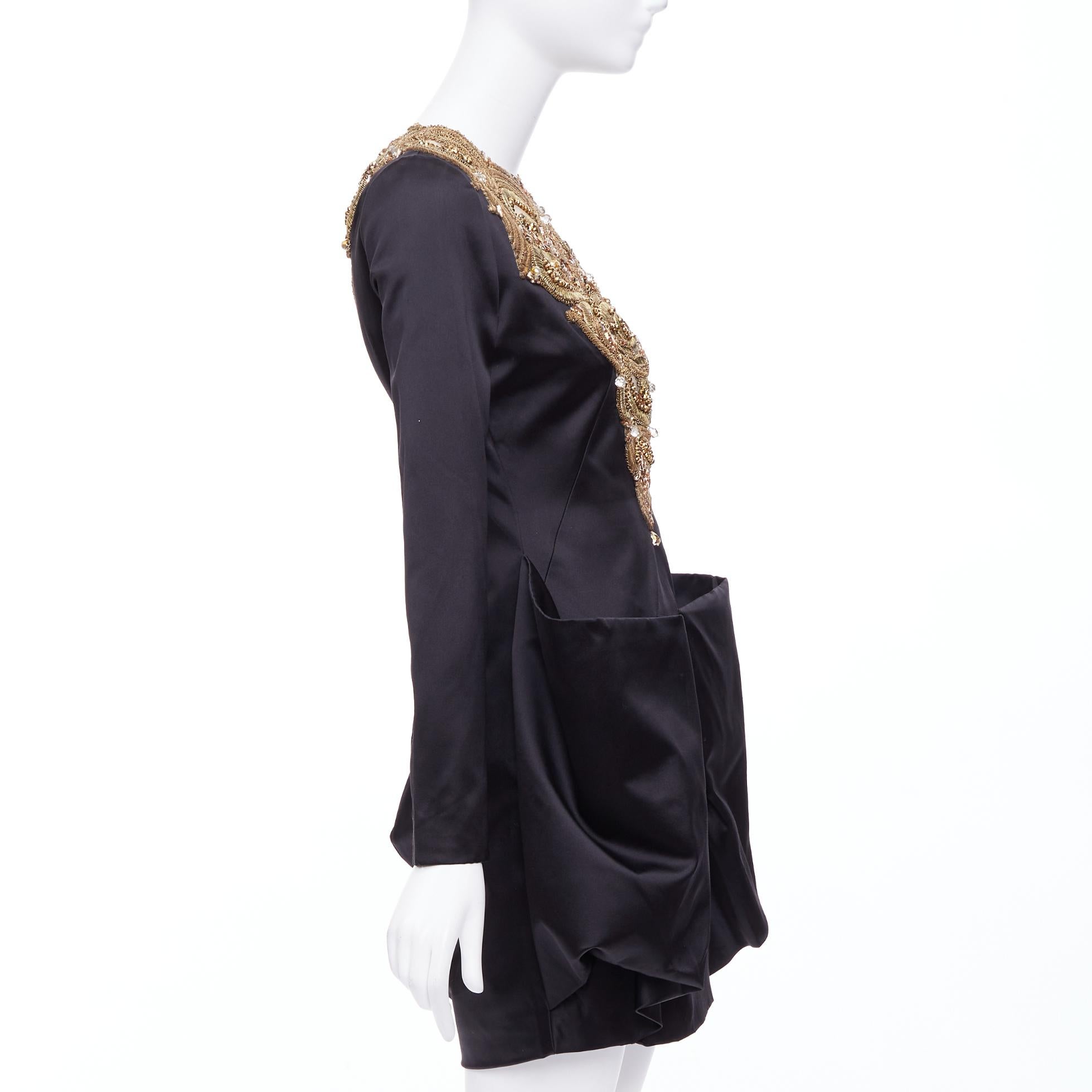 ALEXANDER MCQUEEN AW2010 Angels Demons black gold bead structural dress IT40 S In Good Condition For Sale In Hong Kong, NT