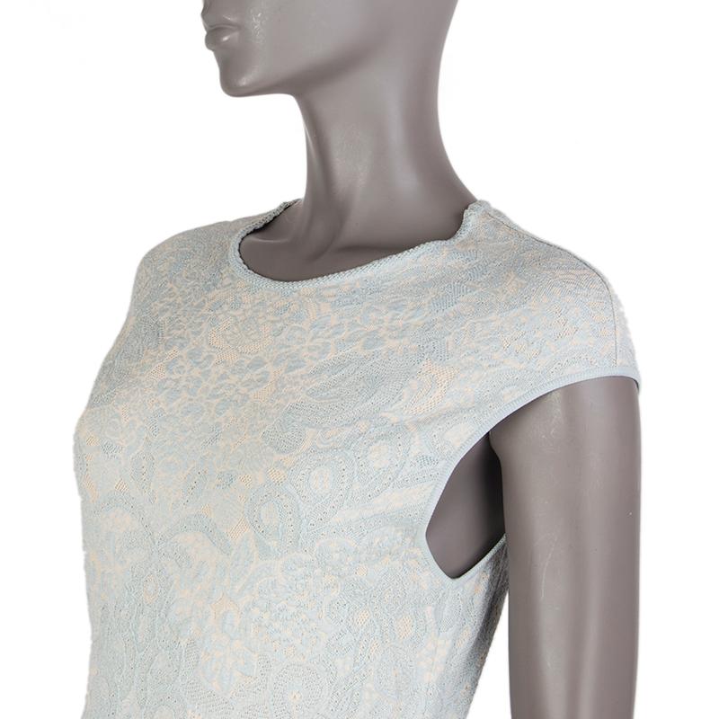 Alexander McQueen jacquard knit dress in baby blue and cream viscose (48%), silk (44%), nylon (5%), and polyester (3%). With cap sleeves. Unlined. Has been worn and is in excellent condition. 

Tag Size M
Size M
Bust 86cm (33.5in) to 106cm