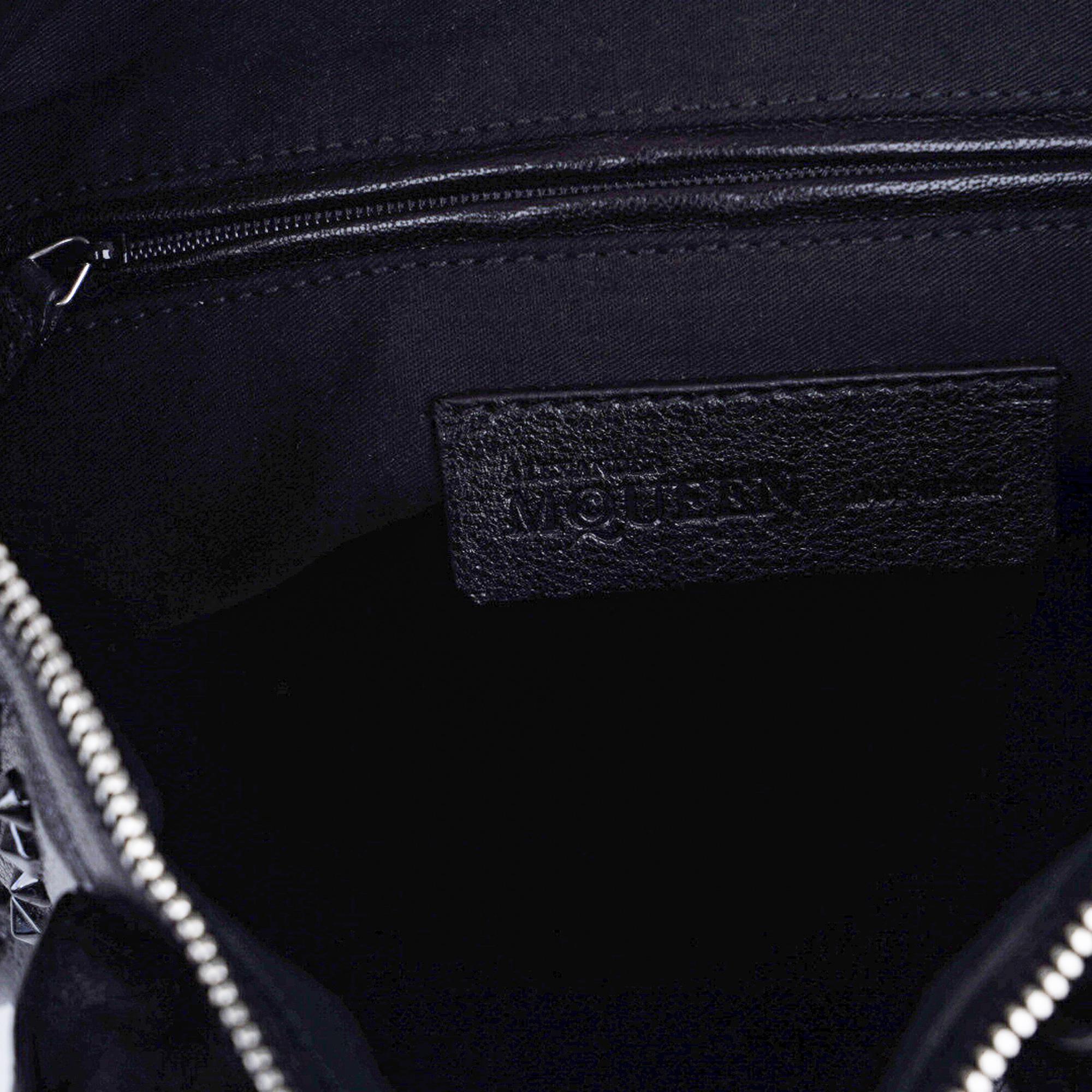 Alexander McQueen Bag Black on Black De Manta Tote Shoulder Strap 3