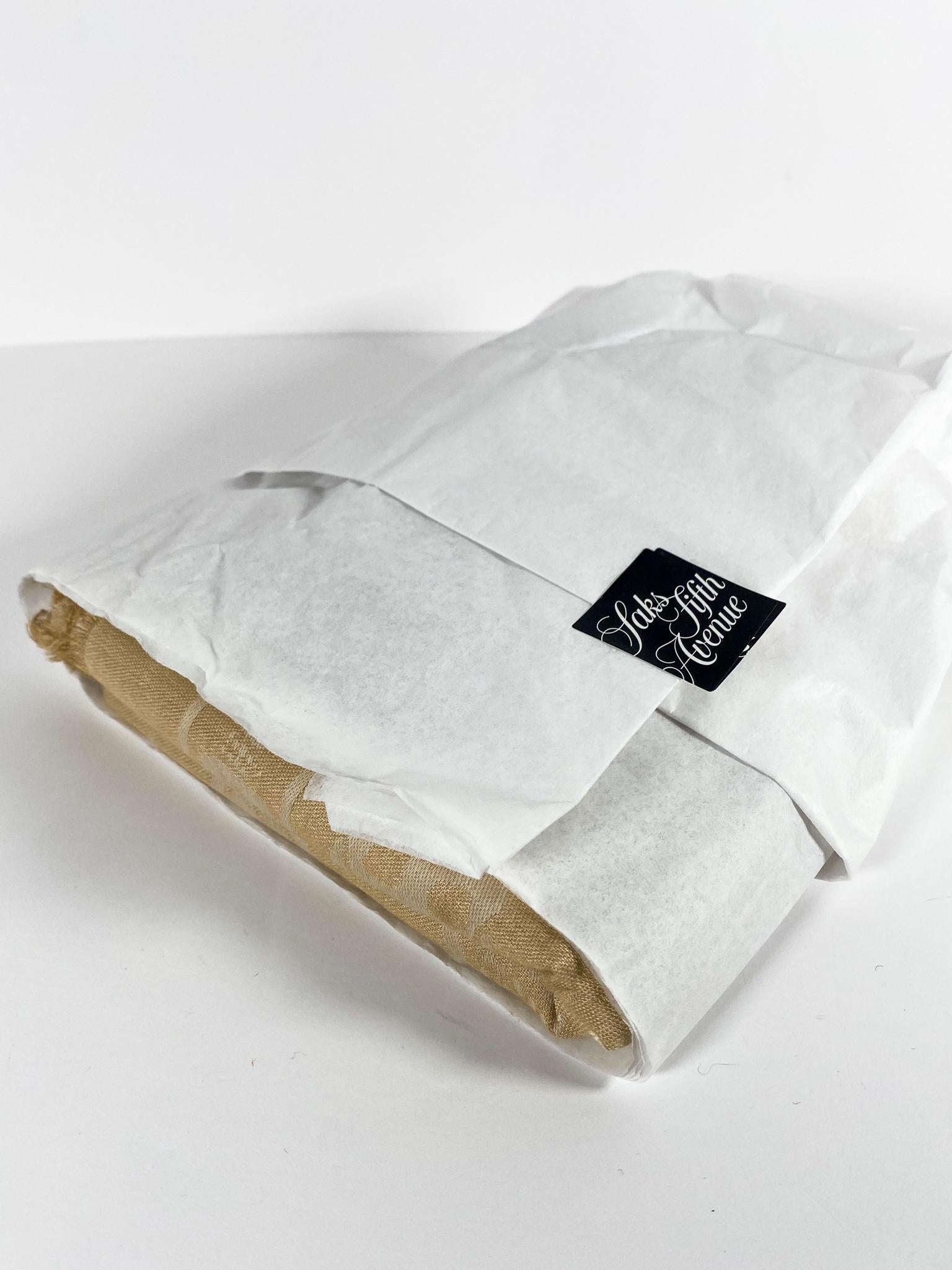 alexander mcqueen skull scarf white
