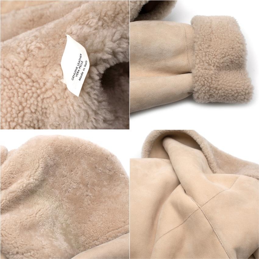 Alexander McQueen Abrigo corto de borreguillo beige en venta 5
